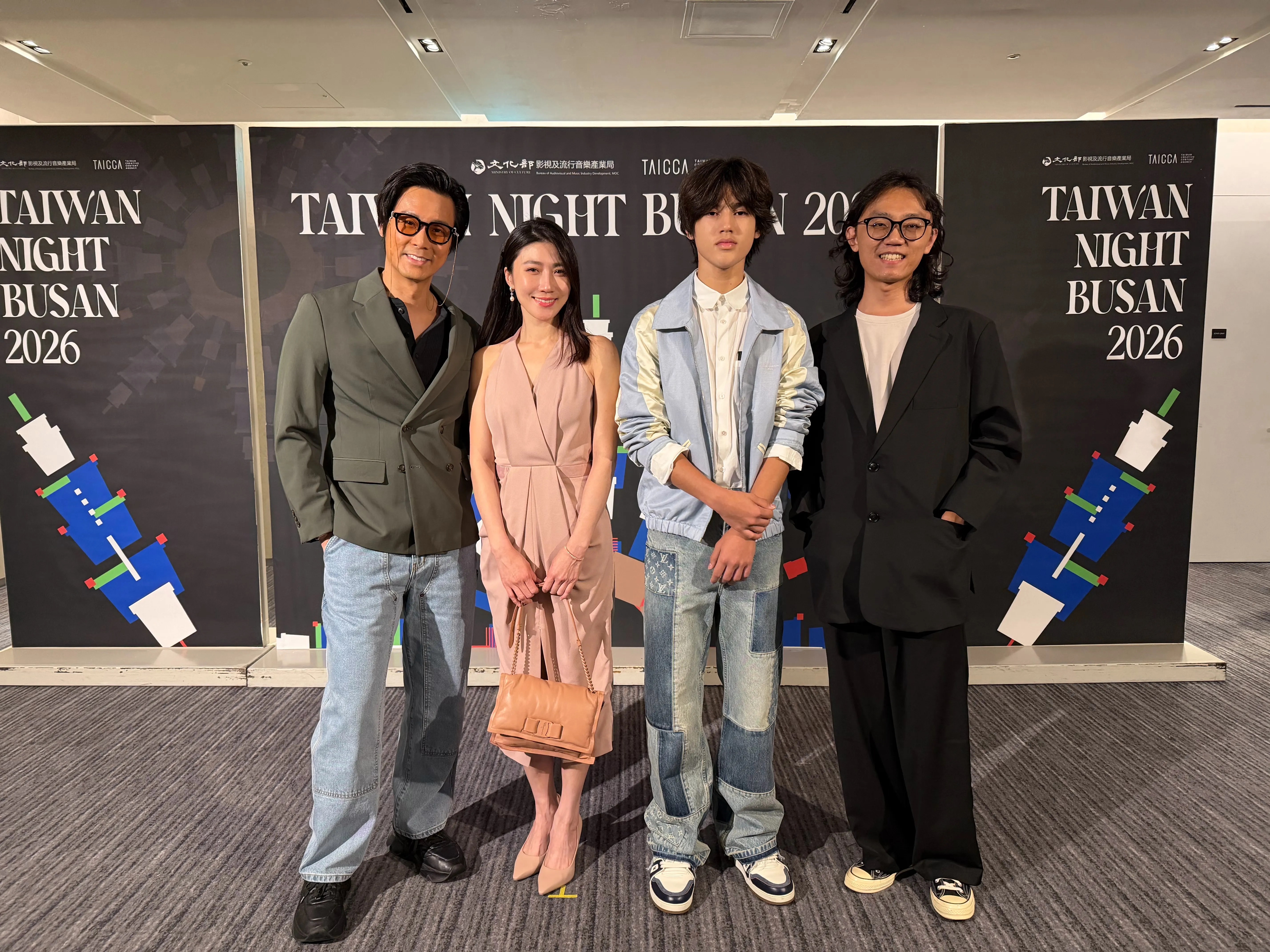 《日光》少年友情打動釜山觀眾    台灣小帥哥獲影迷熱情索簽名

