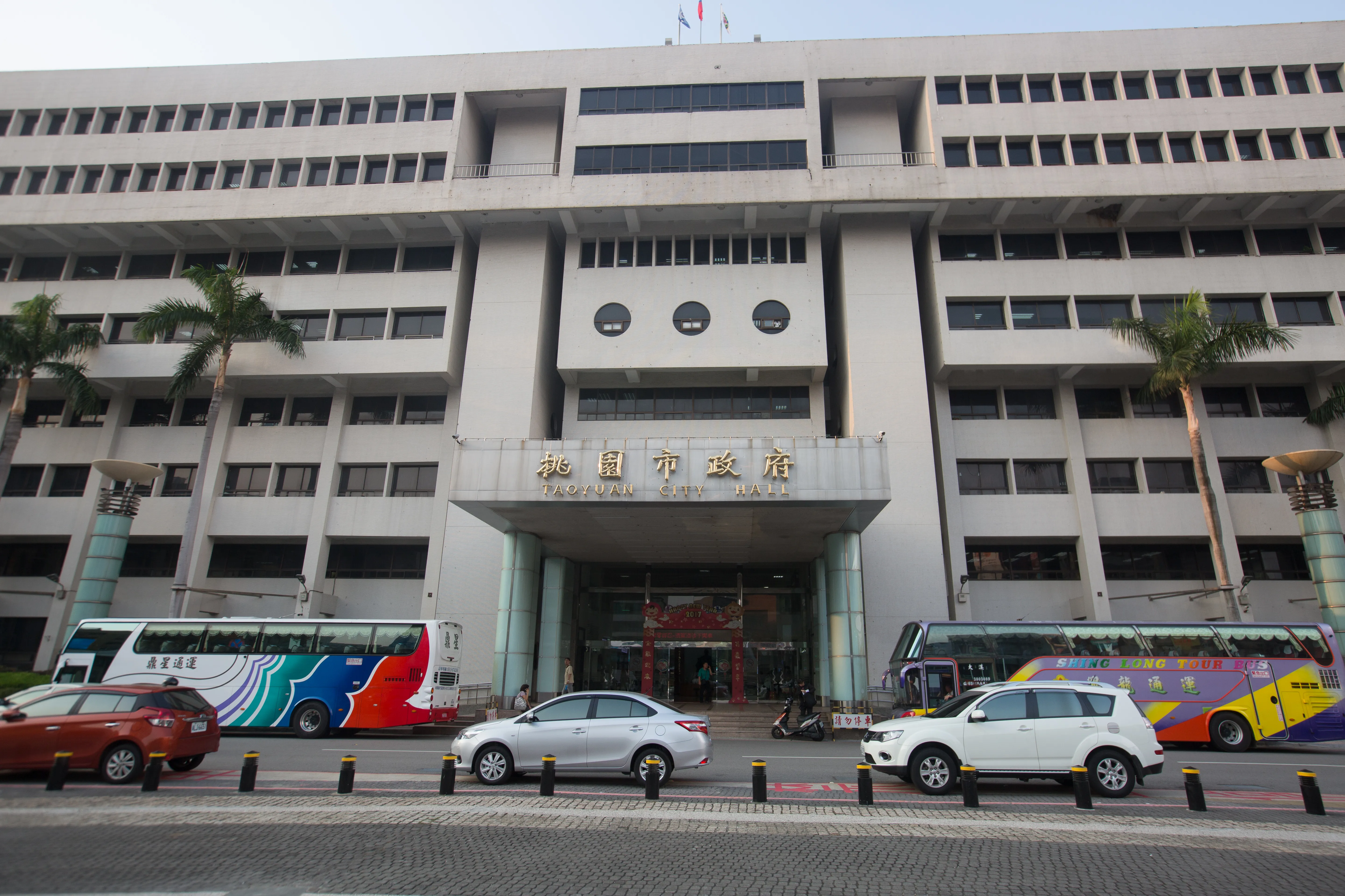 買賣糾紛竟拿公權力恐嚇！桃園市公務員嗆業者「要罰錢都可以」　市府：記大過汰除