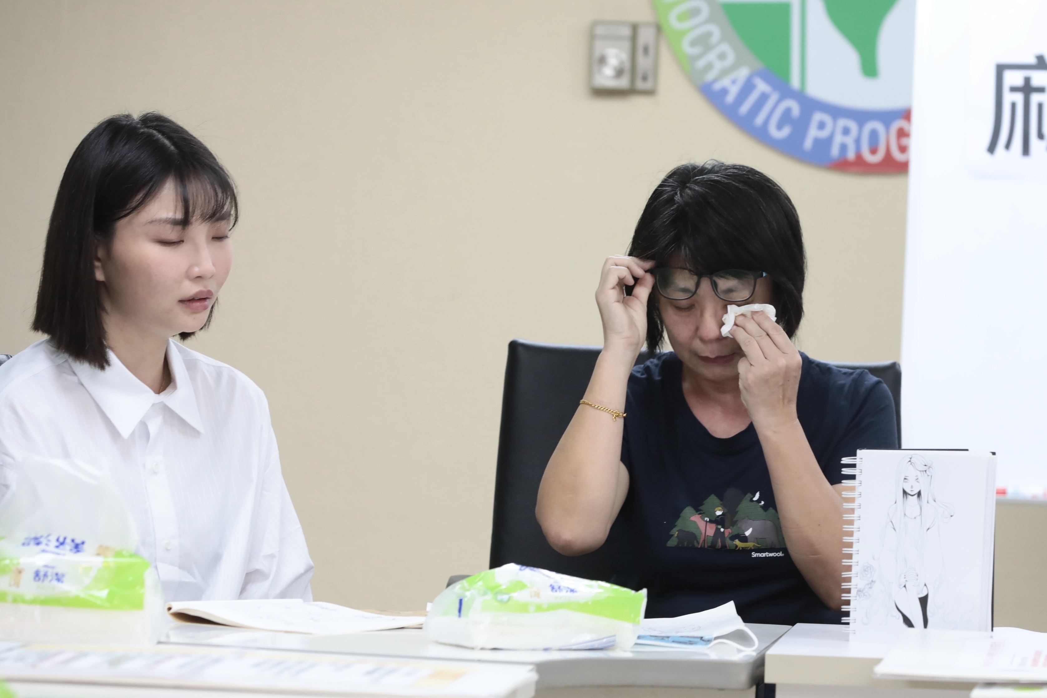 有名密室逃脫員工扮成吊死鬼糟繩子勒昏最終身亡,家屬相當不捨。(鏡報林煒凱)