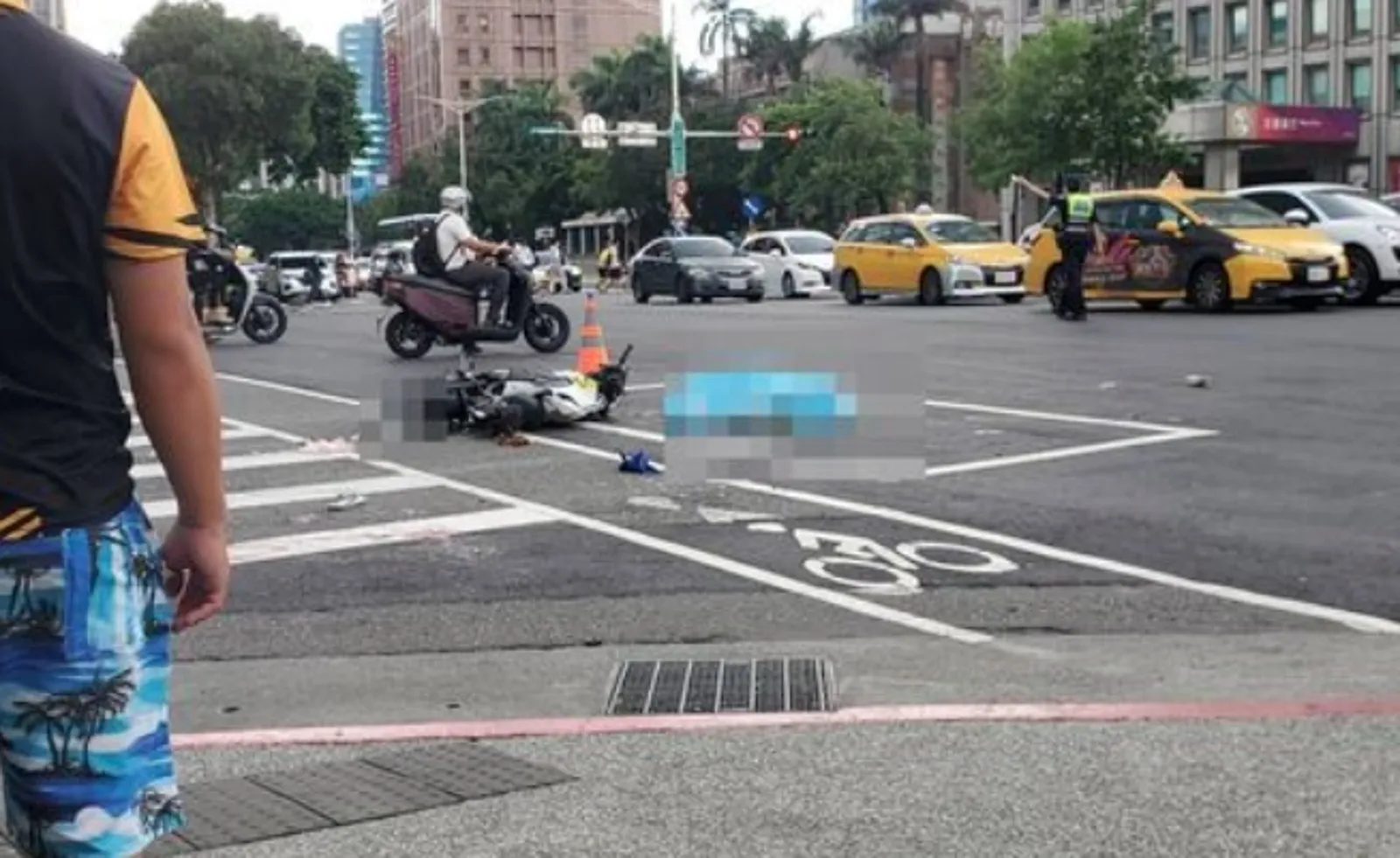 台北市發生的蔡姓女學生遭吊車衝撞輾斃,律師指法官判決寫錯。