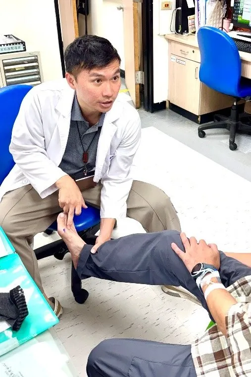 出國旅遊狂走痛爆　醫：大腳趾腫痛是拇趾外翻警訊