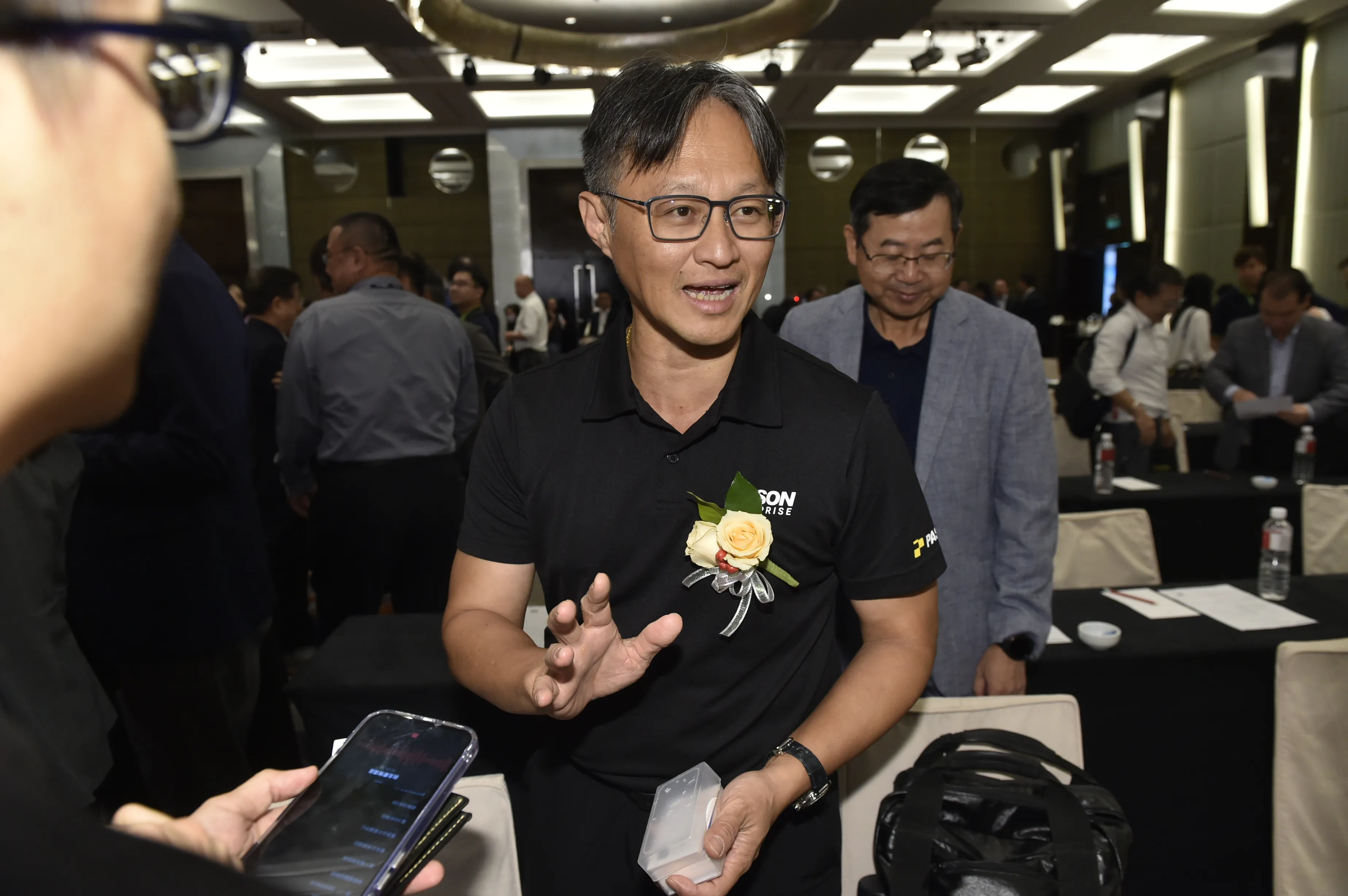 群聯潘健成爲東擎送上無限供應大彩蛋　笑評市場只有宏碁不苦！