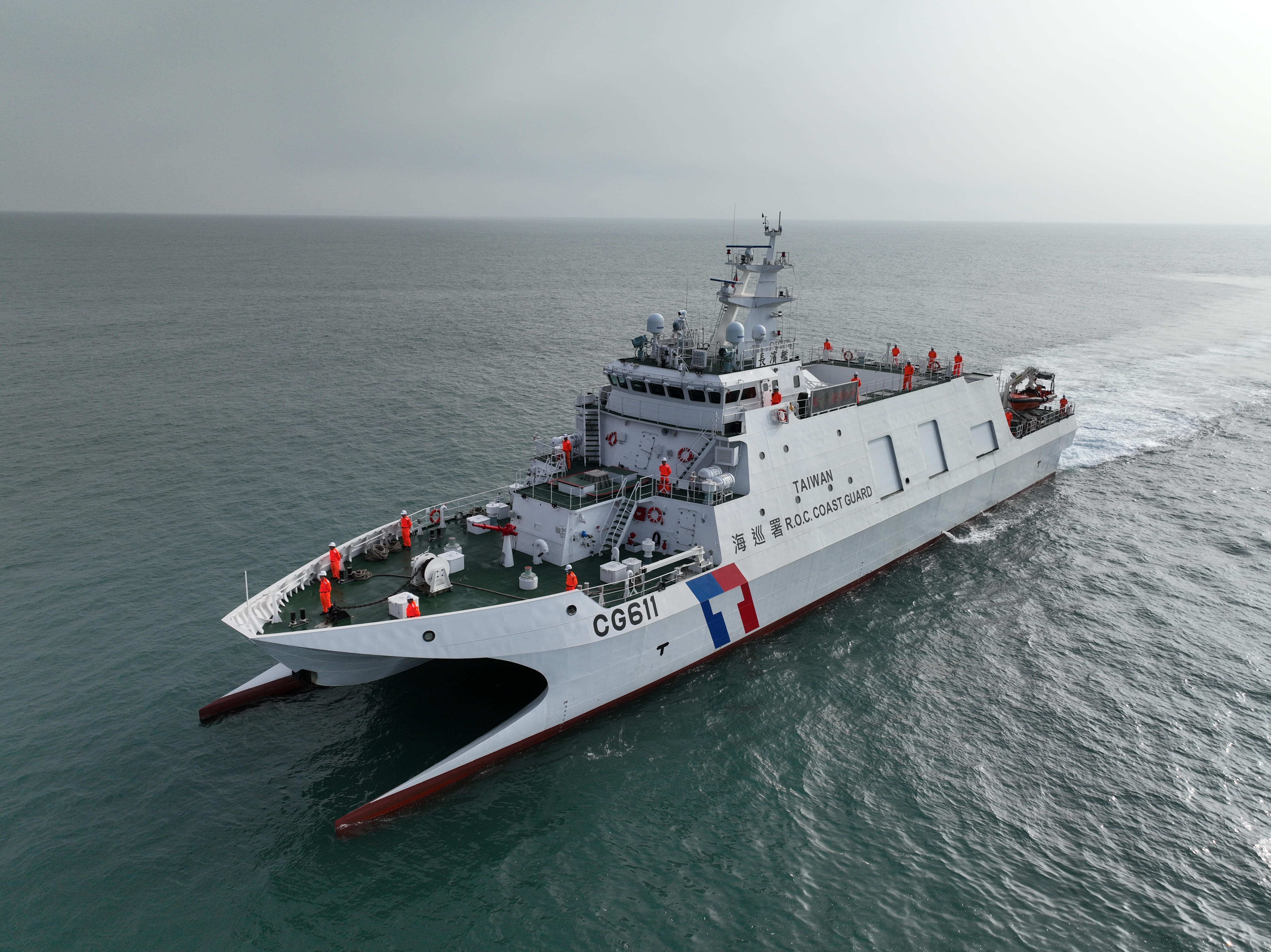 中國海警船現蹤蘭嶼喊「巡查中國臺灣島」 海巡艦緊盯、嚴譴認知作戰