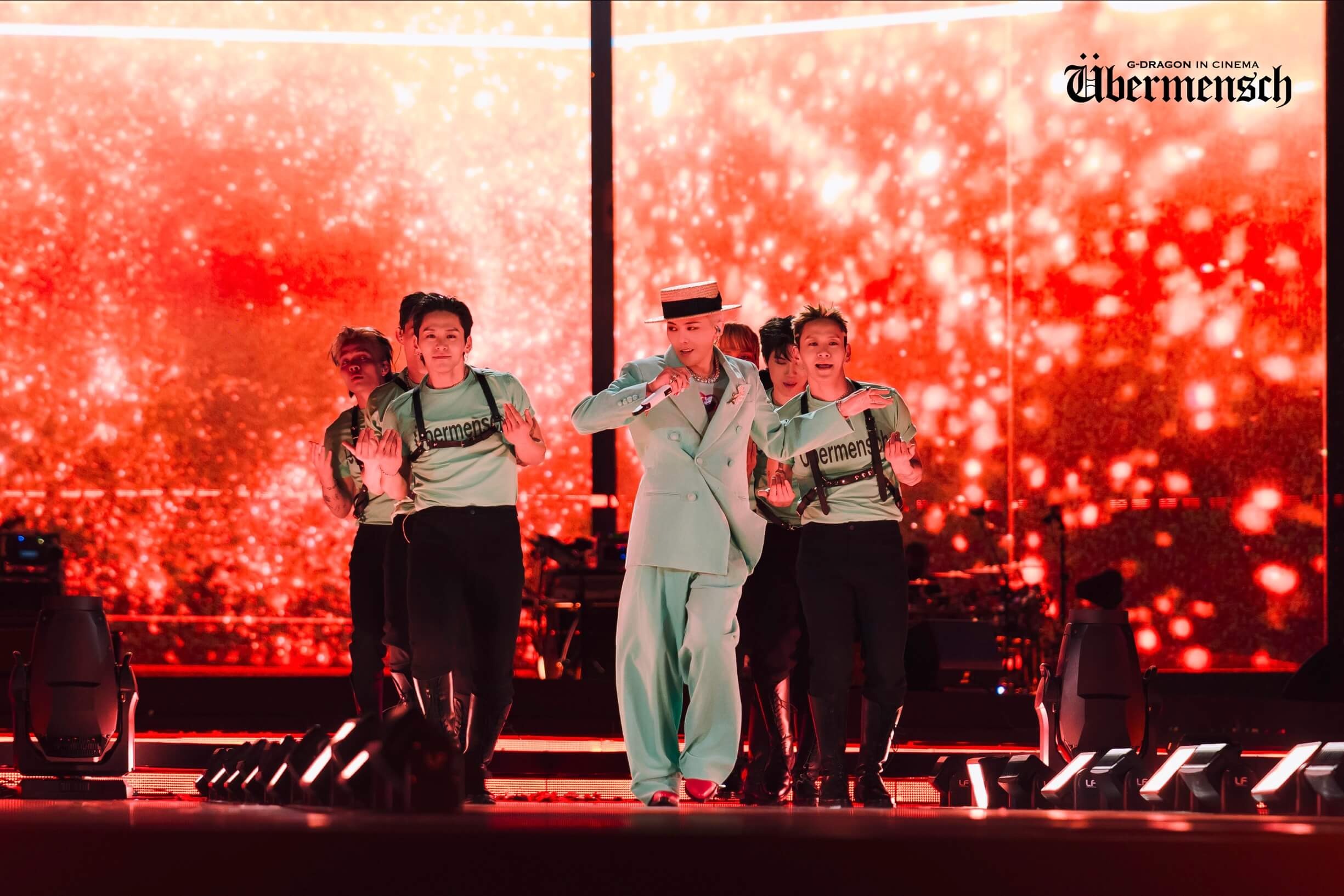 G-DRAGON睽違8年展開演唱會巡演,舞台魅力圈粉無數。(龍祥電影提供)