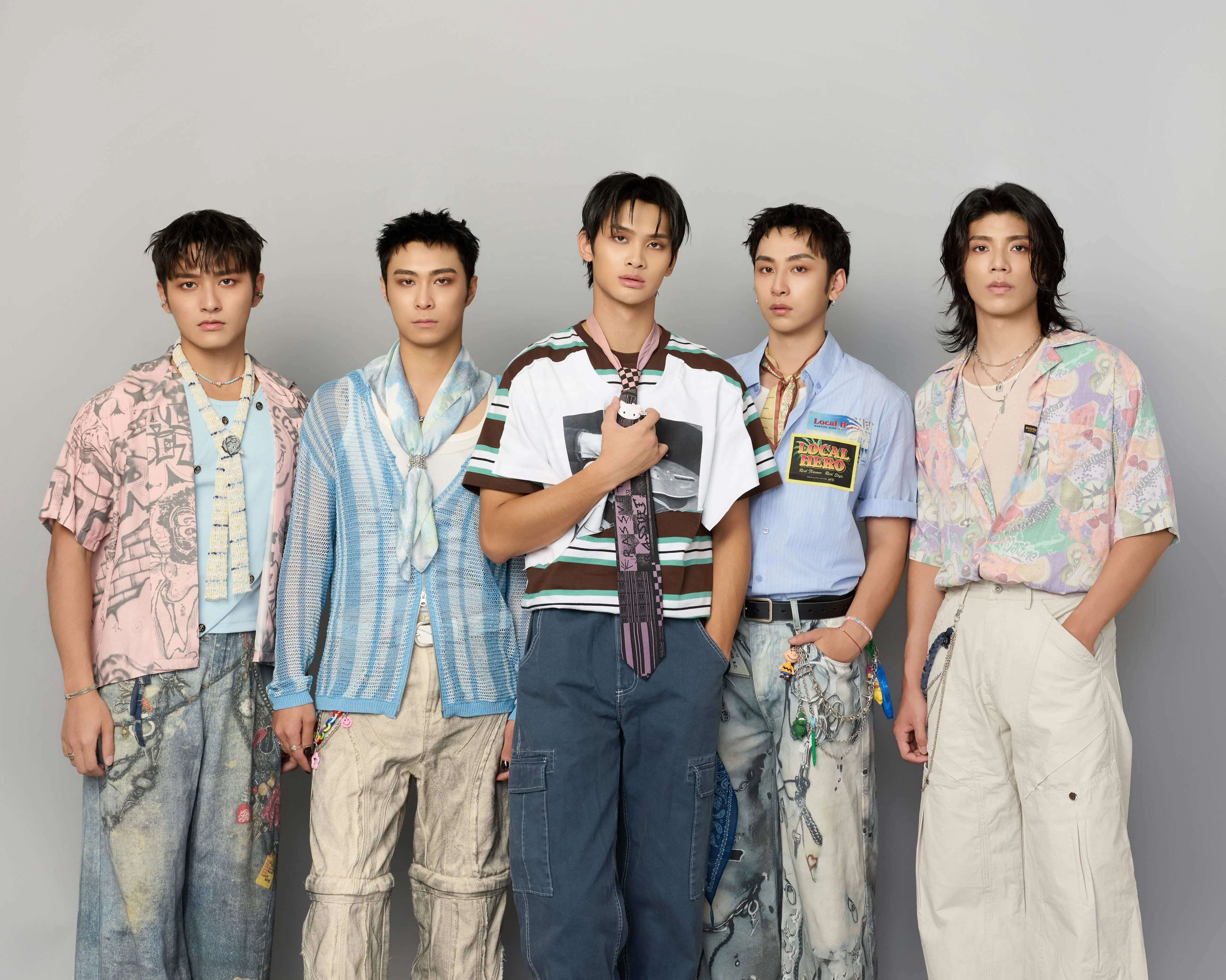 FEniX終於合體了！難忘當兵時遇排泄物及大量的蛆蠕動
