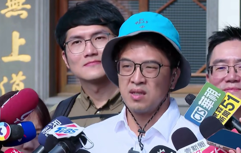 蔣萬安赴政院爭取松機遷建　沈伯洋驚問：準備到底在哪裡？