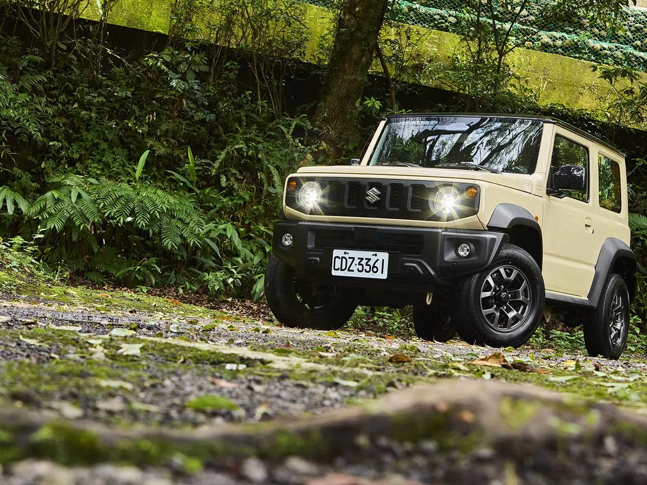 鏡車試駕/硬漢超級野　SUZUKI JIMNY