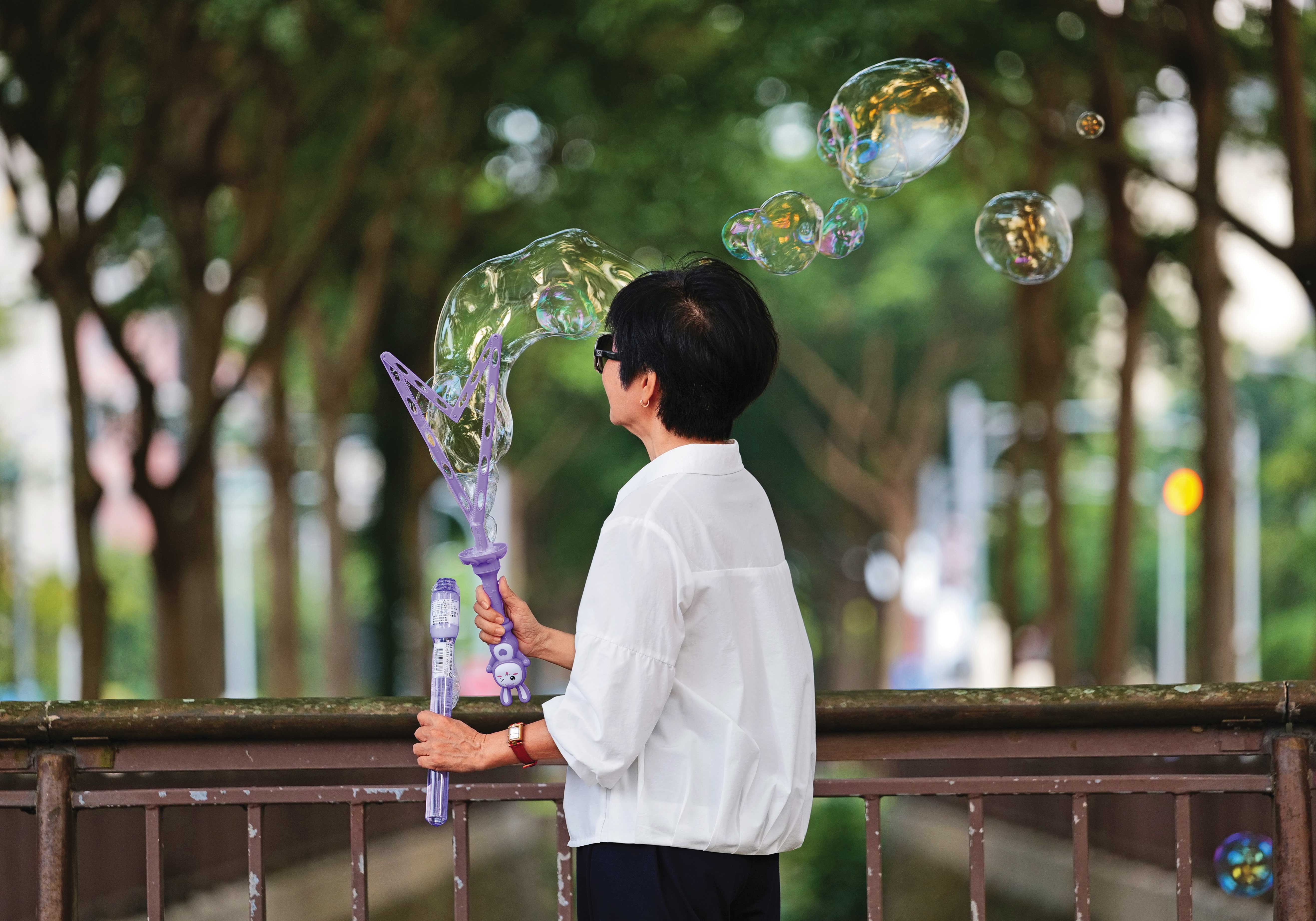 陳真因前夫永遠將工作與志業擺在第一位,不理家中事,結婚7天就出現離婚念頭。