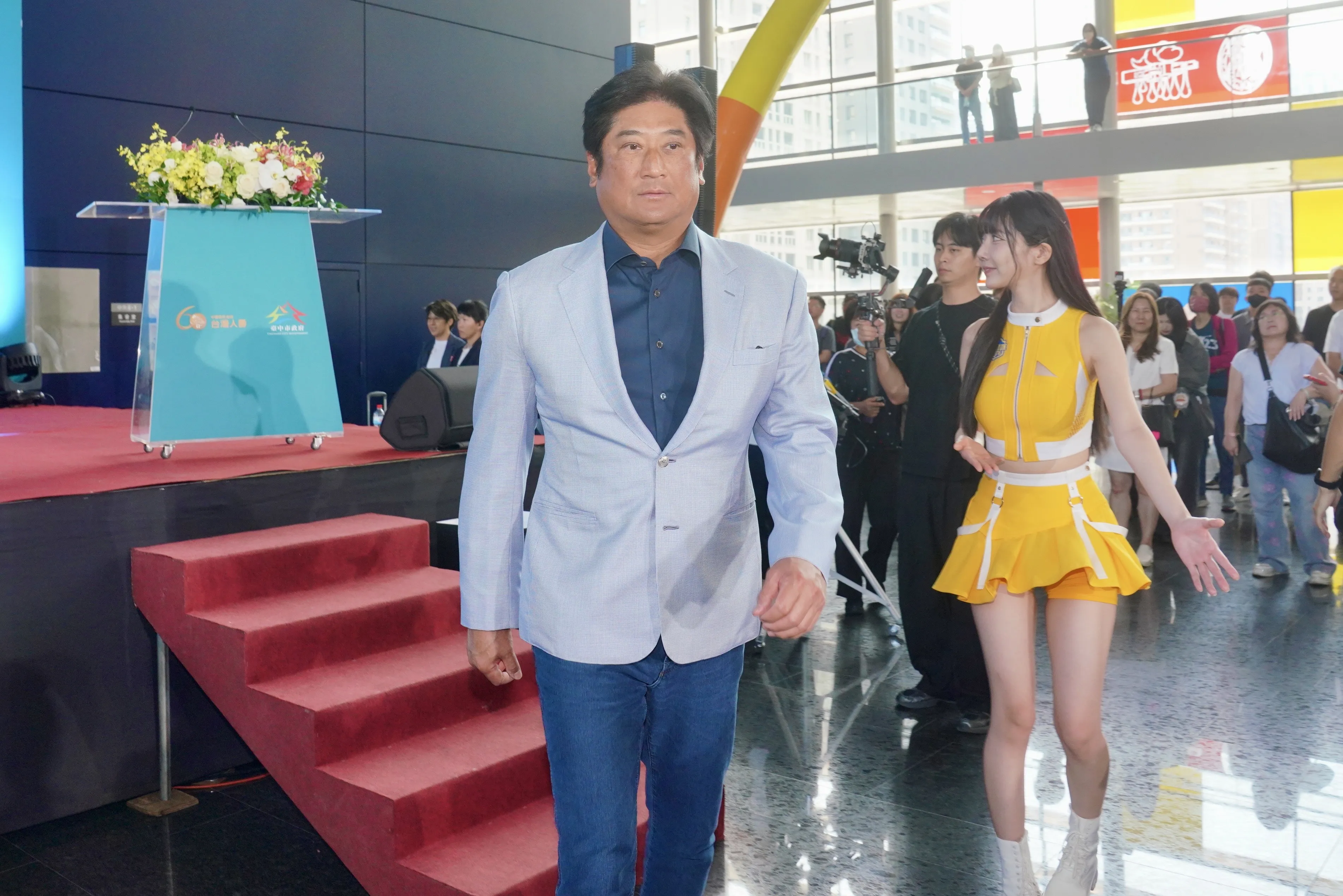 超巨蛋簽約2 / 致力於台灣棒球讓世界看見 核心推動者正是中信金大股東辜仲諒