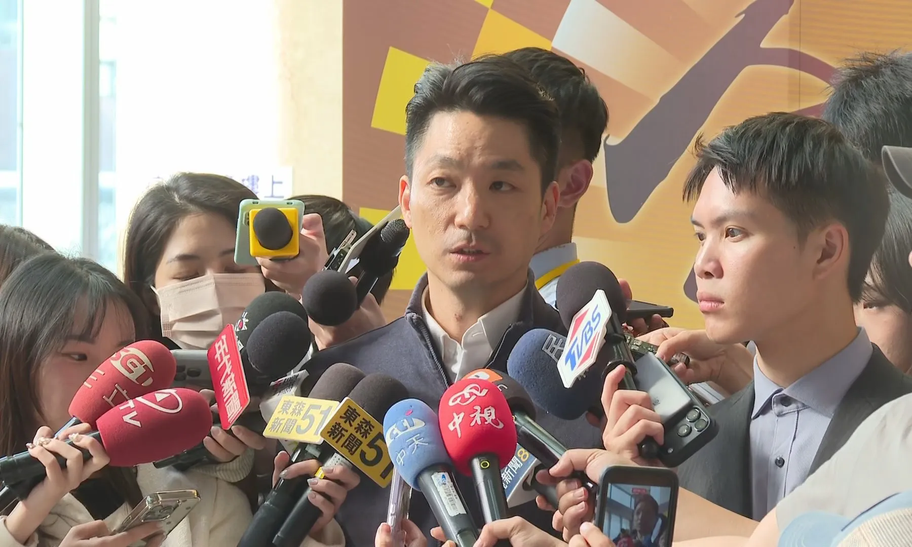 蔣萬安拋「高鐵」當離島醫療後送配套　網吐槽：救護車也上高鐵？