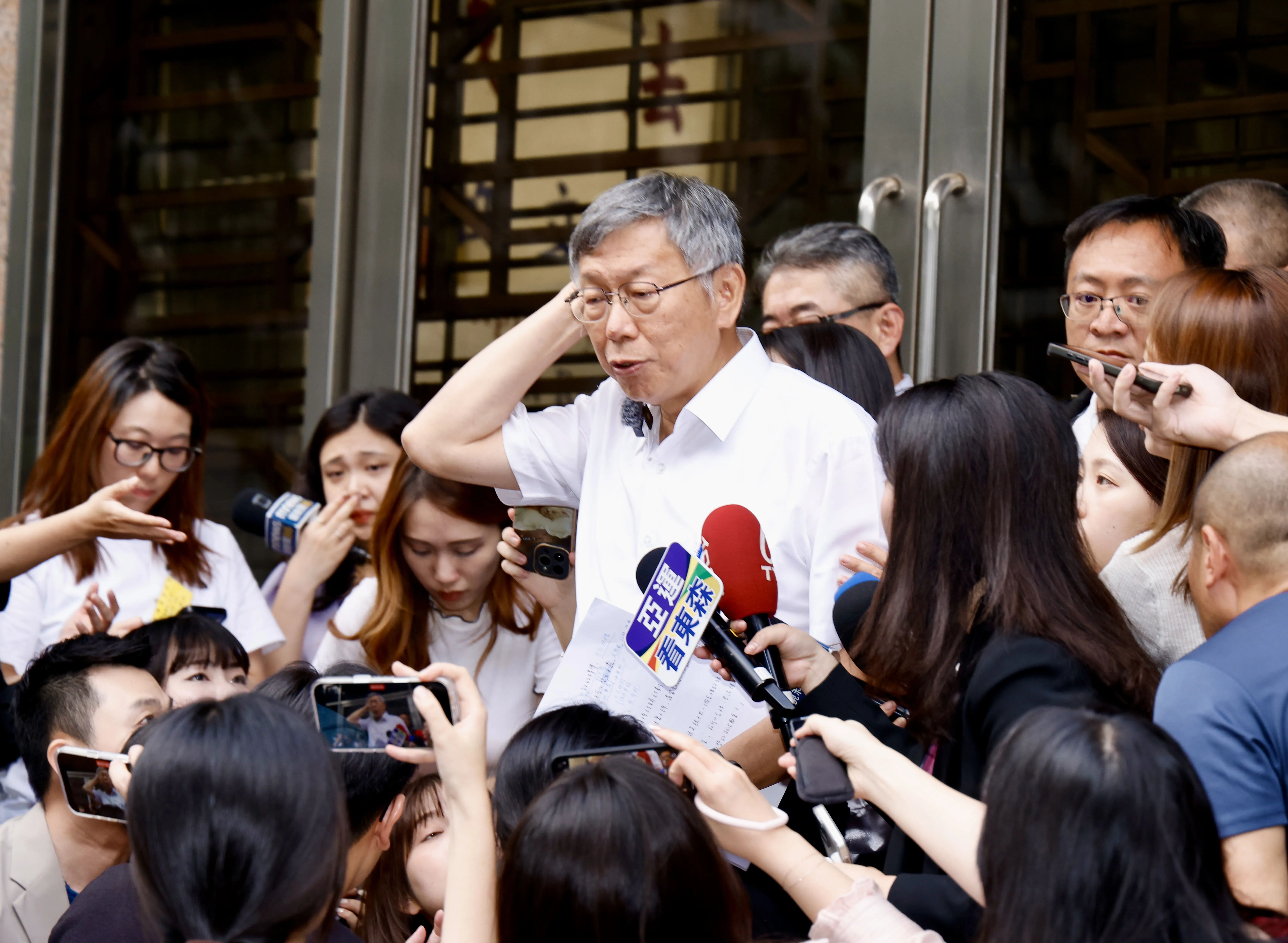 柯文哲二審出新招  拿USB拷250GB卷證拉長戰線