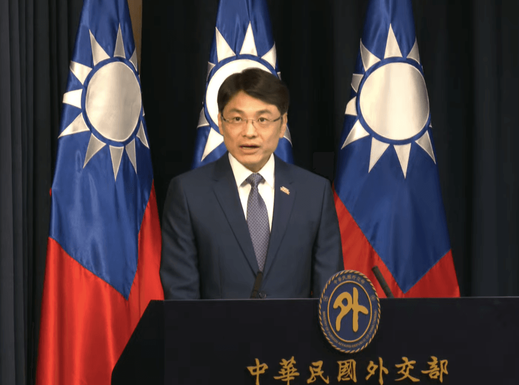 外交部發言人蕭光偉。(翻攝外交部記者會直播畫面)