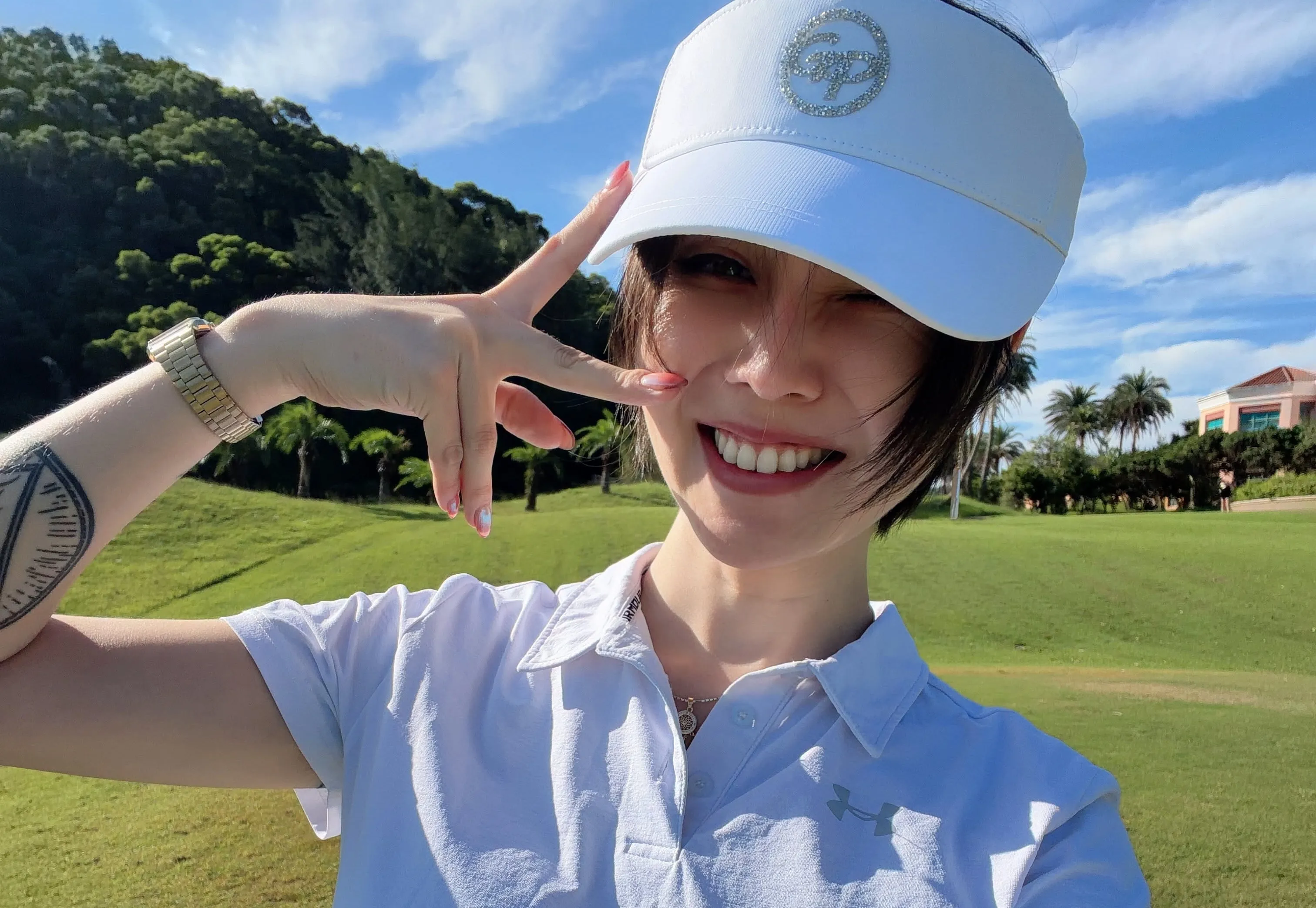 反指標女神買南亞科、國巨！嗨喊賺錢要「慰勞自己」　網崩潰：可以放過它嗎