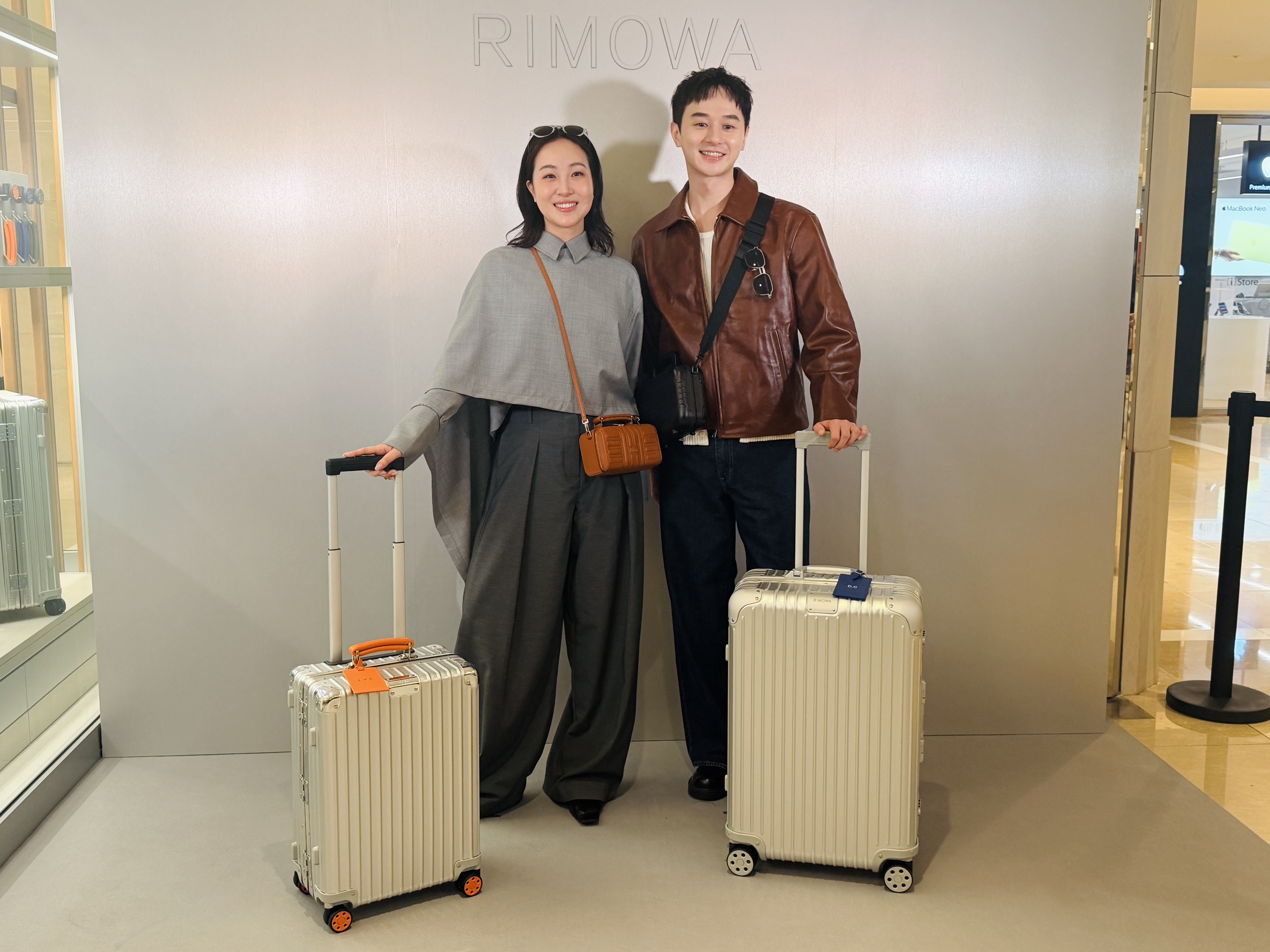Melinda、張軒睿出席RIMOWA台中新光三越概念專門店開幕活動。(陳慧明攝)