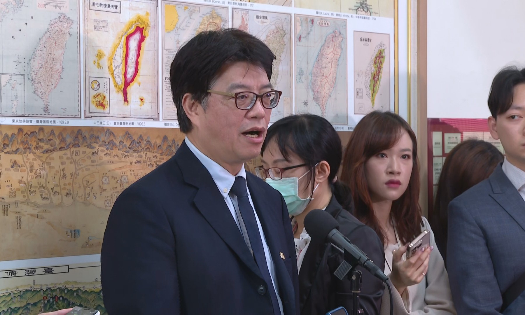 邱垂正翻出中國多項人權標準低落。