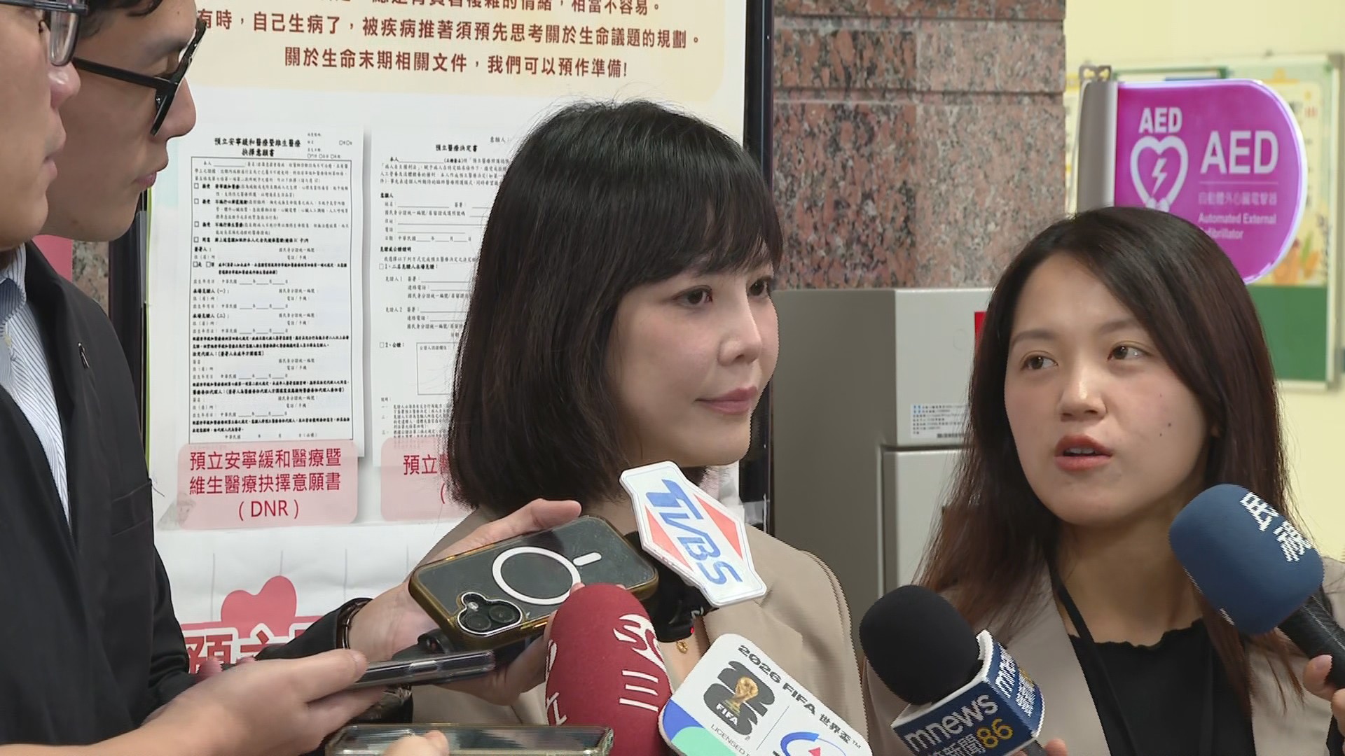 藍委羅廷瑋指控衛福部7月5日施壓台中市衛生局,李慧芝還原關鍵對話。