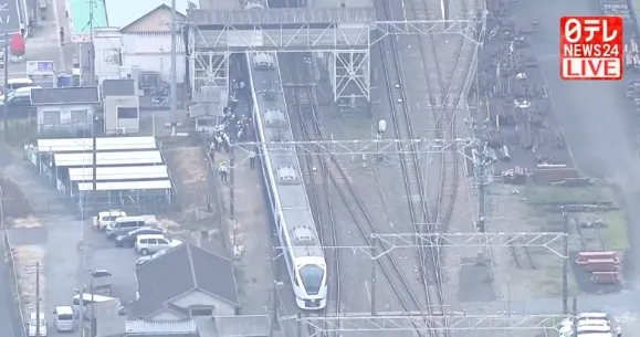 日本特急列車進站撞「除草工人」　４人送醫傷重不治