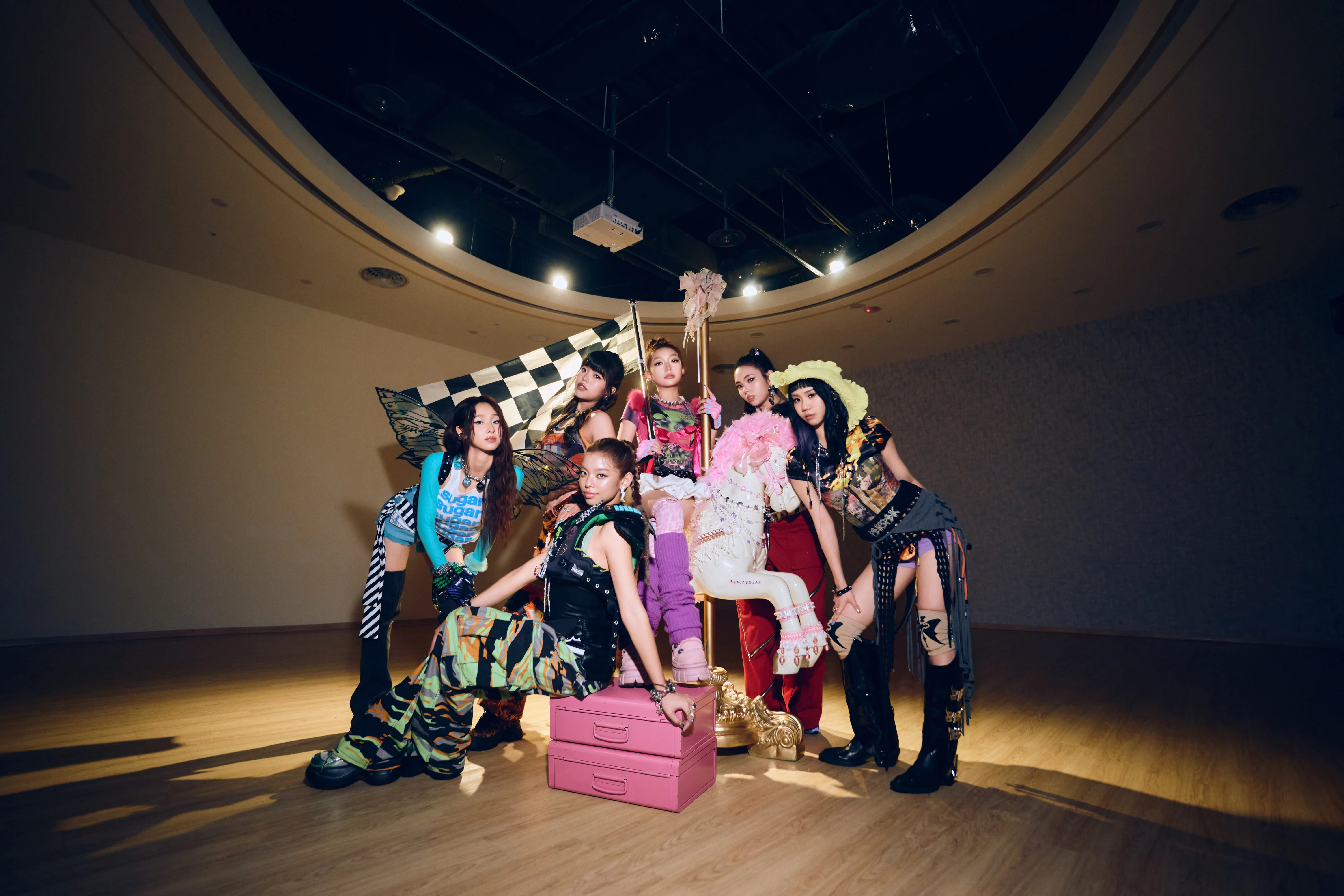 babyMINT推新單曲〈i〉 為了拍MV 用力到流血都不自知
