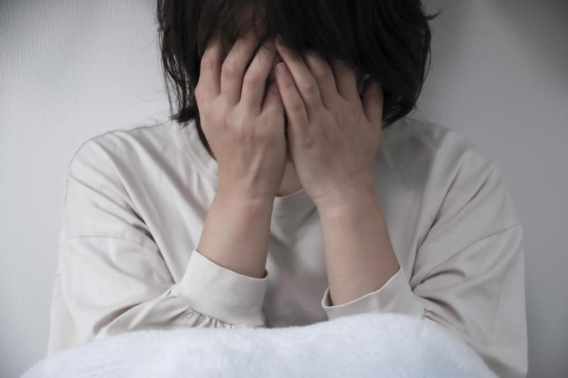 女大生約男同學到租屋處聚會聊天,怎料男同學竟趁機侵犯對方。示意圖。(翻攝自pixabay)