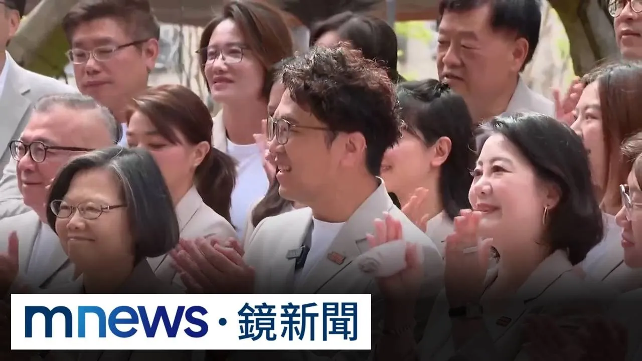 掃街遇民眾當面喊不雅口號　沈伯洋高EQ回應
