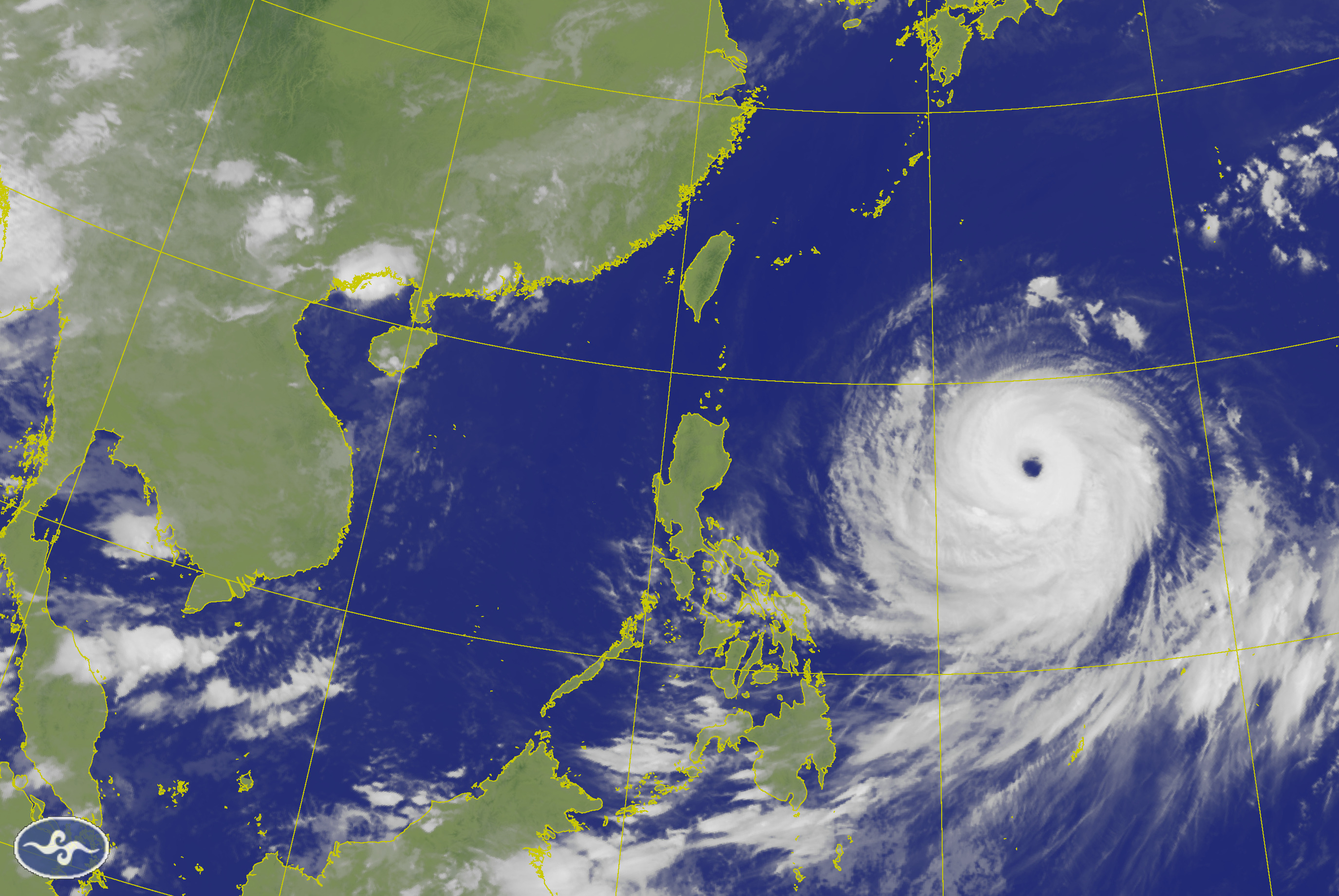 強颱巴威衛星雲圖顯示,水氣相當充沛。(翻攝氣象署)