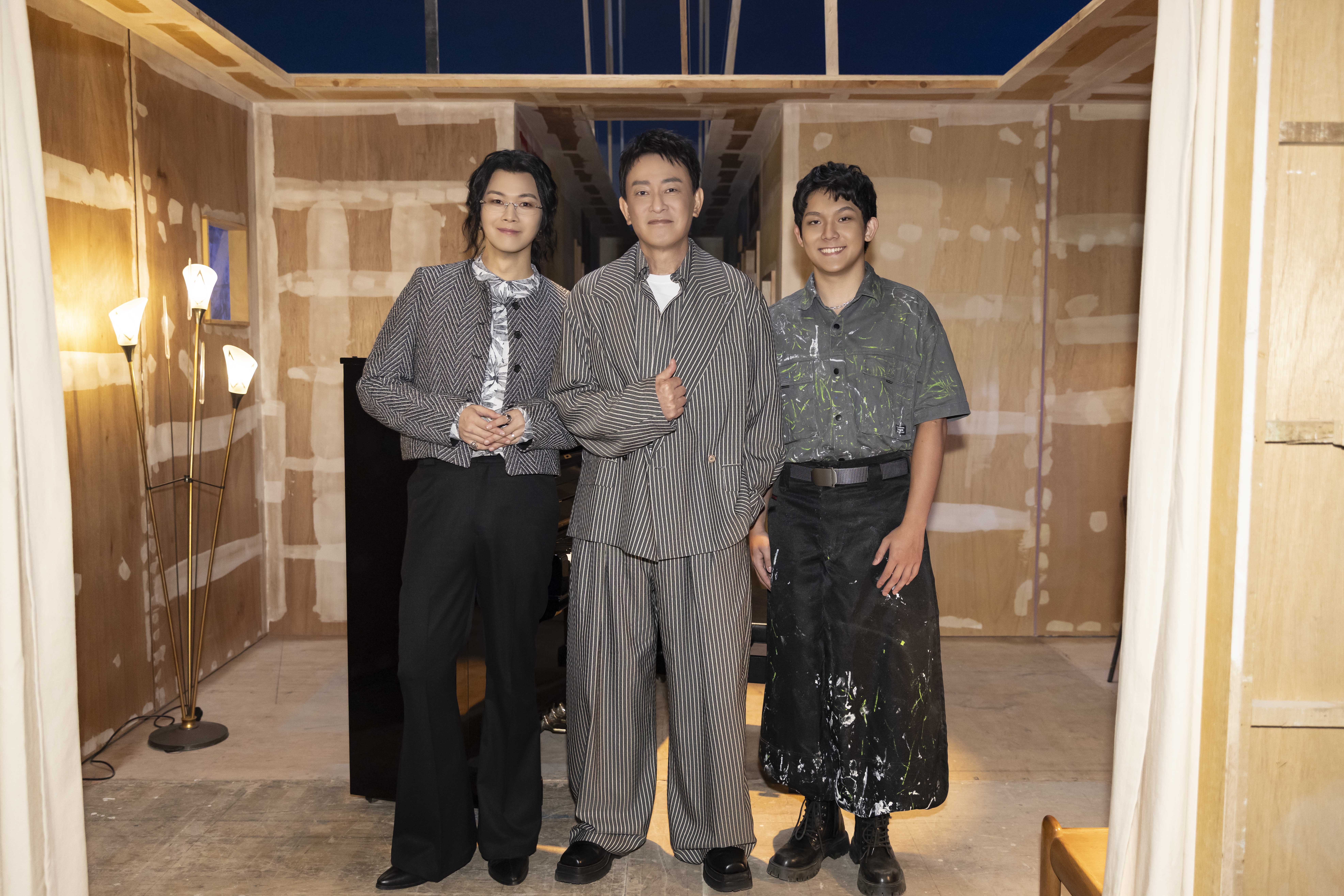 王識賢(中)大讚〈鹹酸苦汫〉「每一句我都喜歡」,聽到歌曲甚至數度哽咽,林毓家跨刀出演MV。(相信音樂提供)