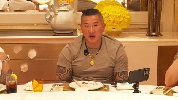 館長二度赴中國直播旅遊,便預告未來可能不會再去。(翻攝自館長YouTube)