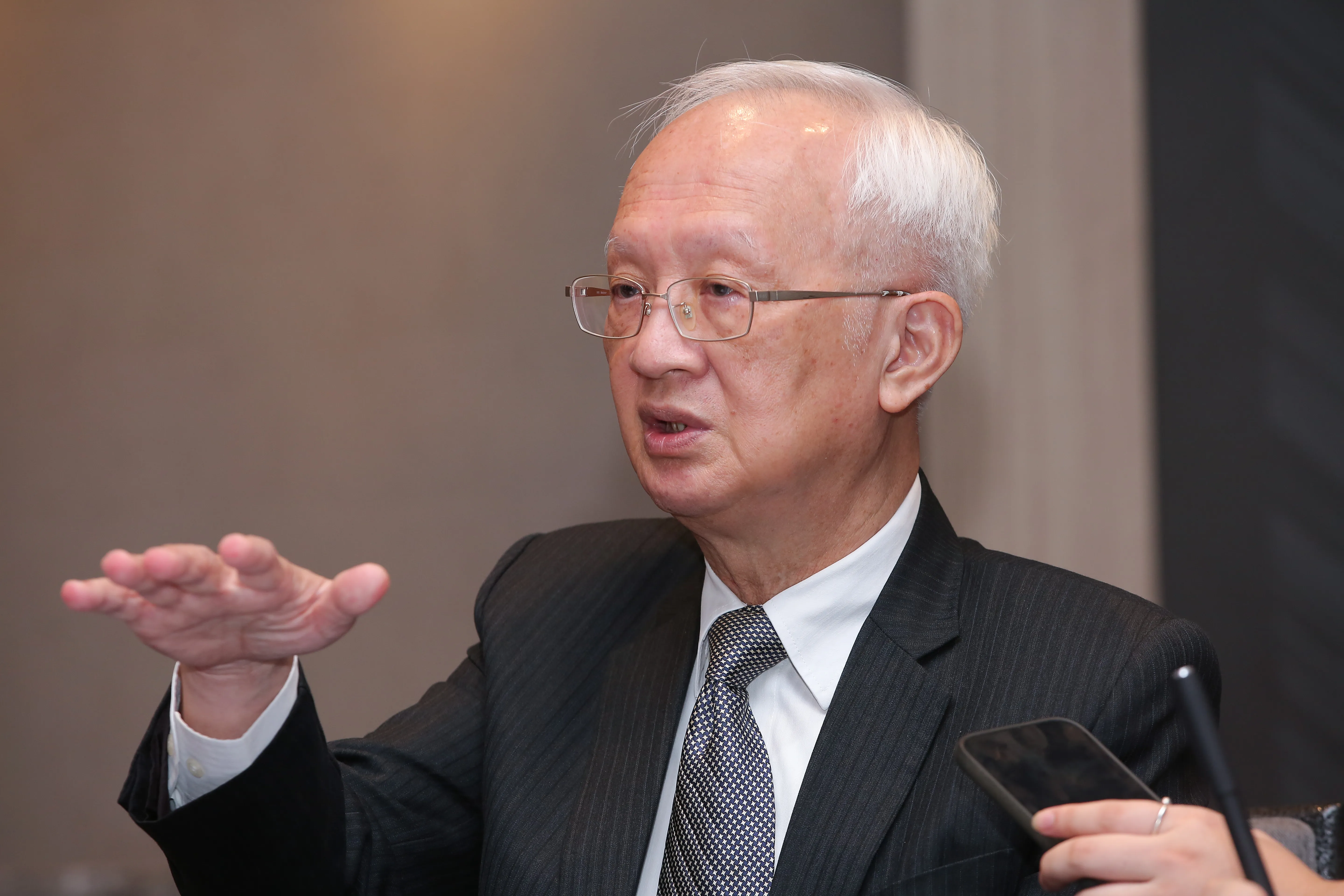 新台幣穩定幣「沒必要發」？銀行公會理事長董瑞斌：不如引進美元穩定幣搶攻跨境支付