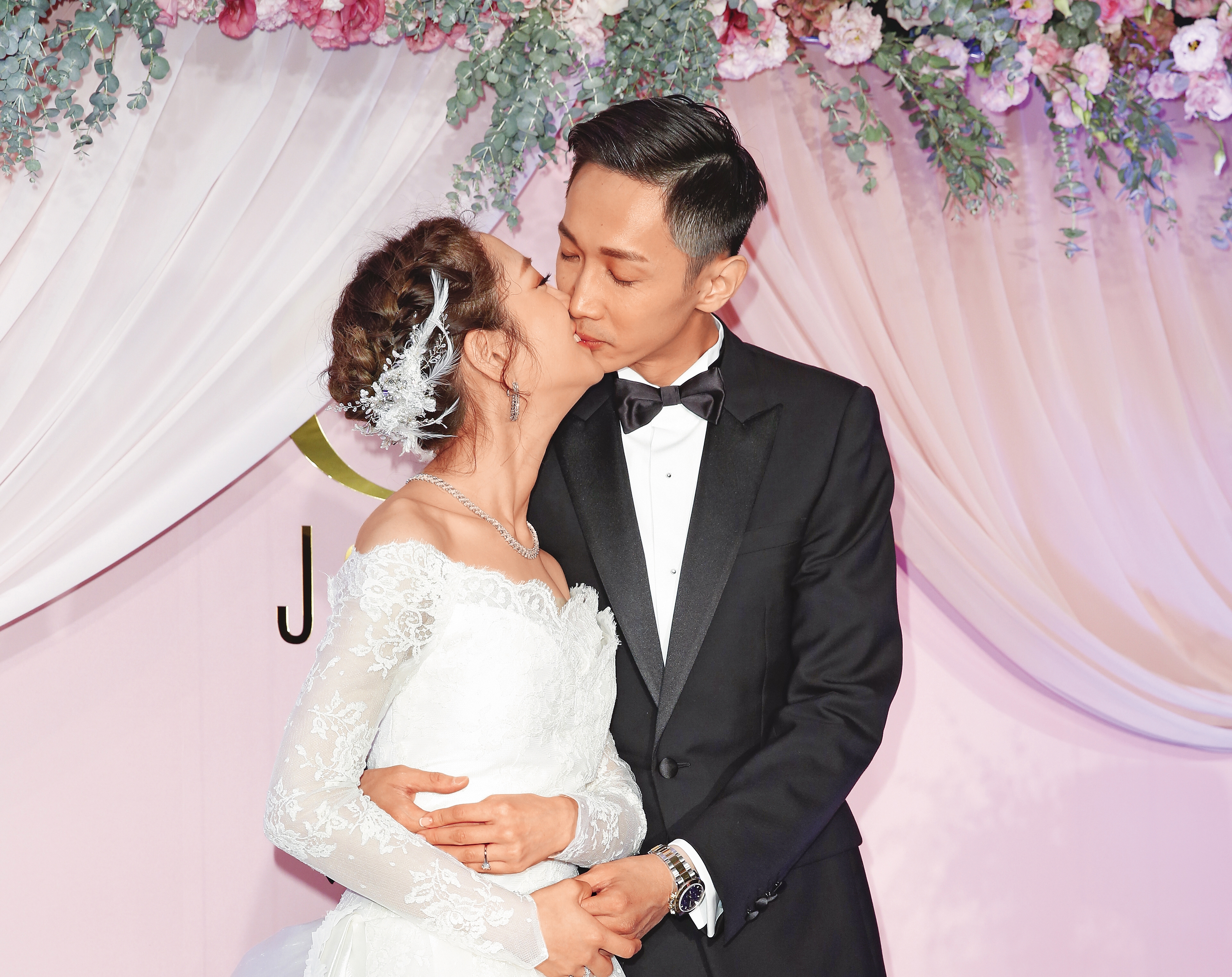楊千霈(左)和前夫洪家傑(右)交往19天就閃婚,維持8年後離婚。