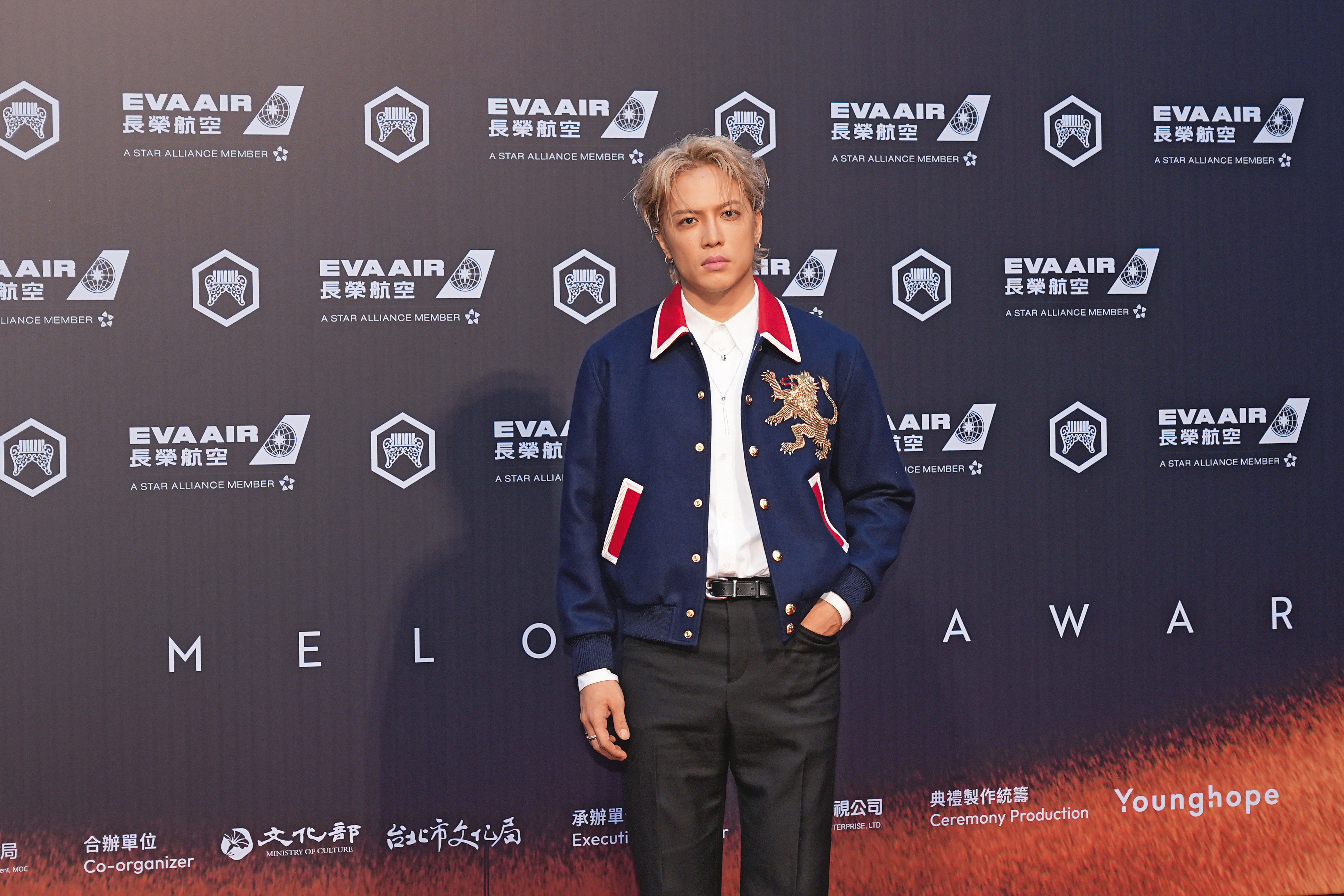 J.Sheon出道多年,對感情生活低調的他,之前說自己恢單,沒想到私下穩交Amber已2年。