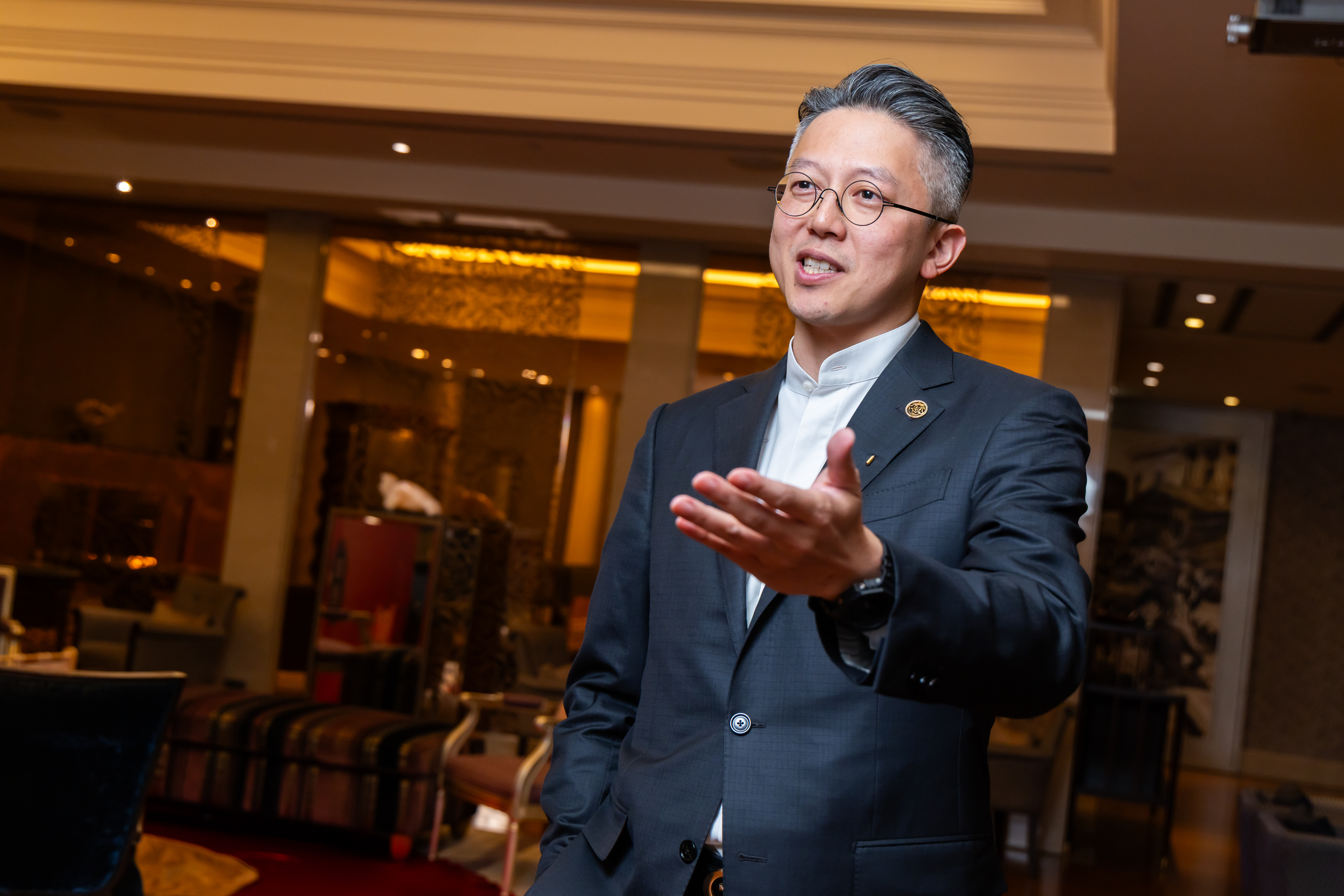 蔡紹中今天主動發出聲明,決定接受官股同額競選席次規劃下,讓原本可能激戰的董事改選,最後得以平順落幕。