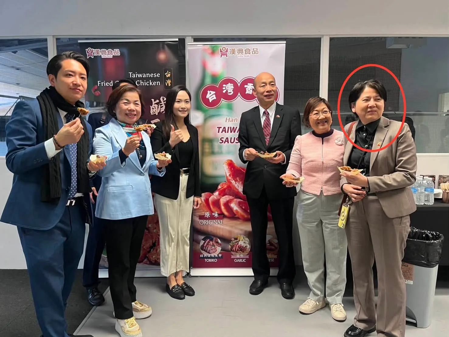 邱慧洳法國考察蹭徐佳青合照！回台翻臉酸「旅行社」  李正皓怒轟：噁不噁心