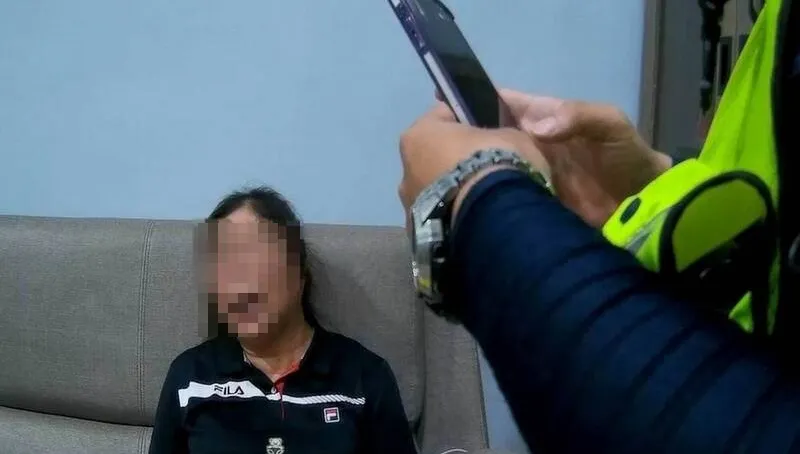 57歲婦遭假警恐嚇「6小時不敢掛電話」　崩潰狂哭真警到場才驚覺被詐