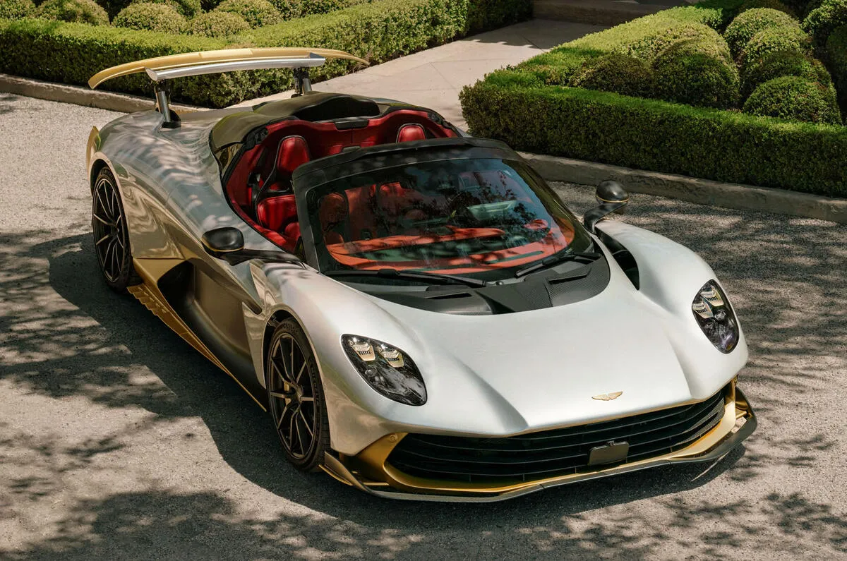 車誌／時速約 350 km/h 榮登 Aston Martin 史上最快敞篷車：全新 Valhalla Spider 限量發售！
