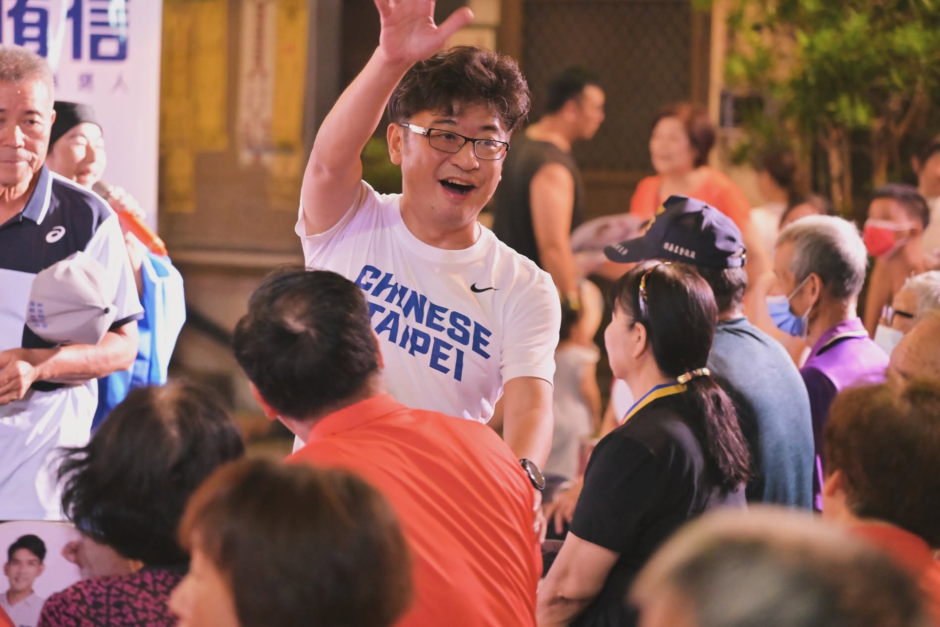 謝典霖一家三口涉嫌賄選遭聲押,法院陸續裁定出爐。(翻攝自謝典霖臉書)