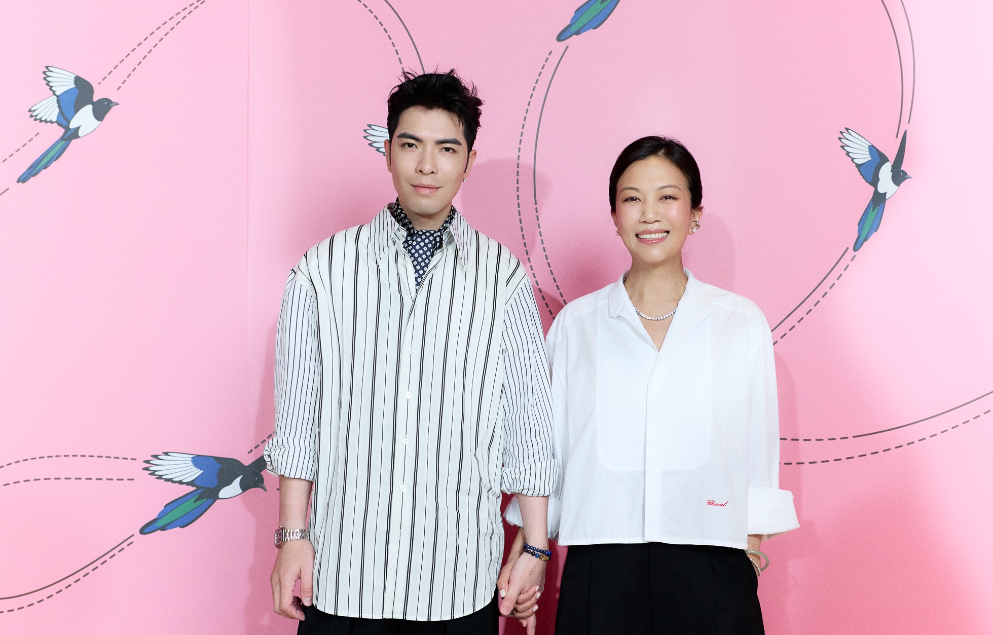 蕭敬騰跟老婆林有慧(右)結婚三年。(圖/喜鵲娛樂)