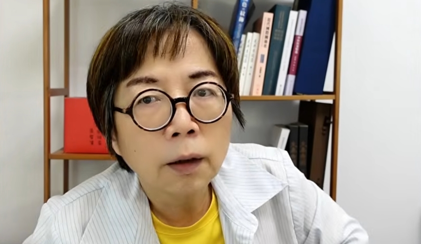 黃智賢直言,南僑發現問題沒有通報政府,反而是找上游說要退貨,「這叫私了」,而非吹哨。(翻攝黃智賢夜問YouTube)