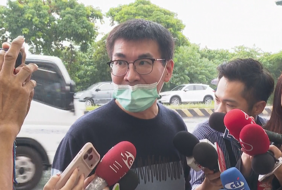 趙建銘談兒與奶奶對話　否認生活費比許芊芊薪水低：3孩都有副卡