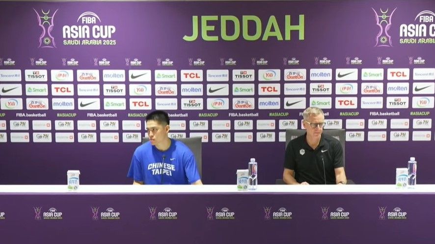 2025年亞洲盃男籃錦標賽記者會,台灣隊被錯喊為「China Taipei(中國台北)」。(翻攝自FIBA Media YouTube)