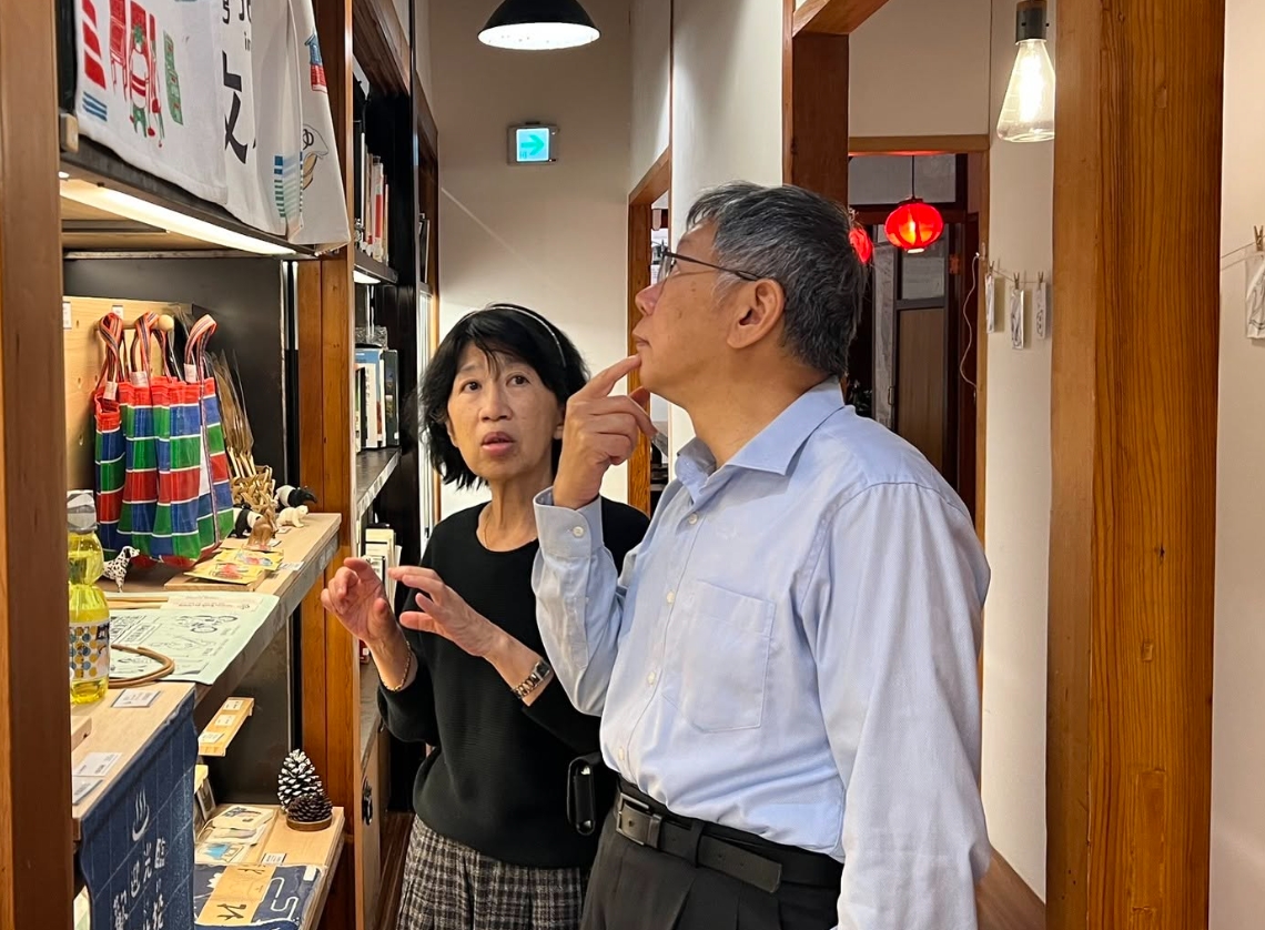 陳佩琪爆柯文哲「在家摔好幾次」走路一跛一跛　她掛保證不是中風：青鳥別高興太早