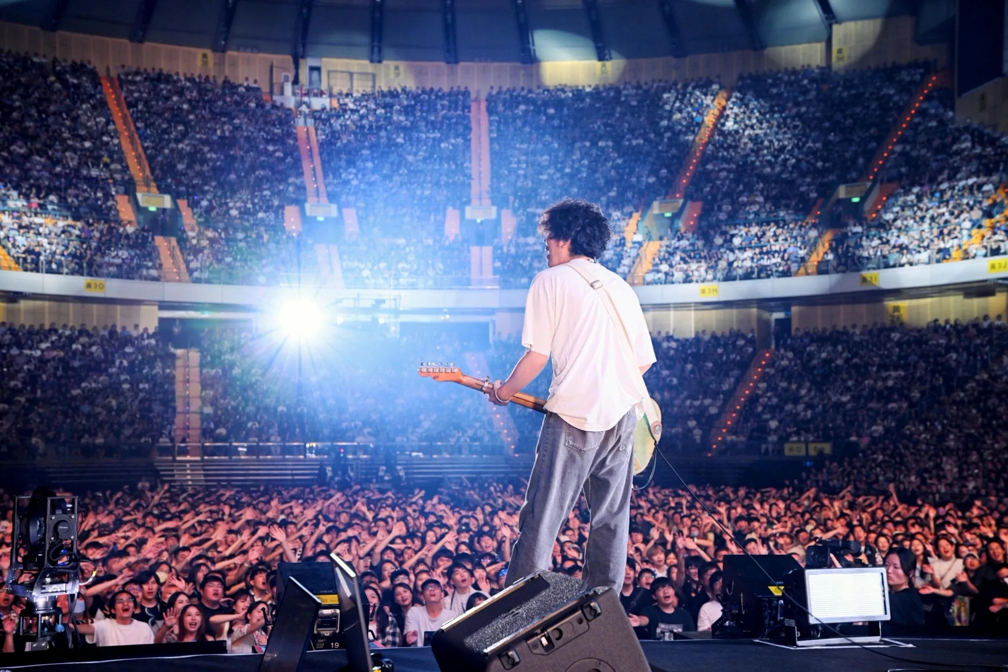 back number台北小巨蛋唱到泛淚哽咽　重返13年前MV拍攝地喊「大巨蛋見」