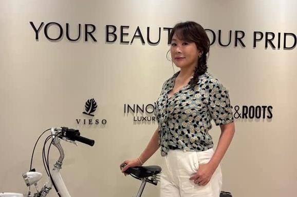 國民黨前主席連戰的二媳婦路永佳自爆前陣子家裡才剛上演一場驚心動魄的「家庭革命」。(翻攝自路永佳IG)