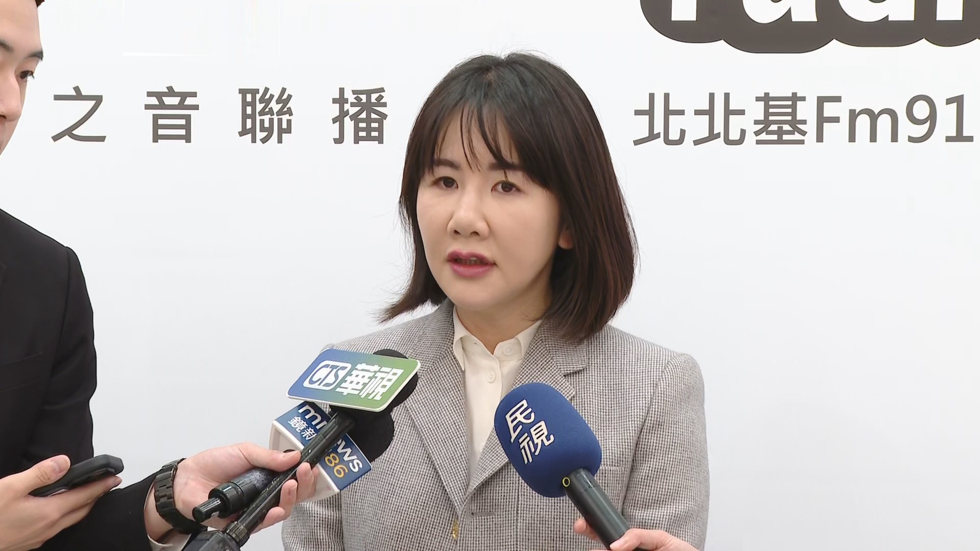 爭取彰縣長決心不變　謝衣鳯回應脫黨：現在話不用講到這