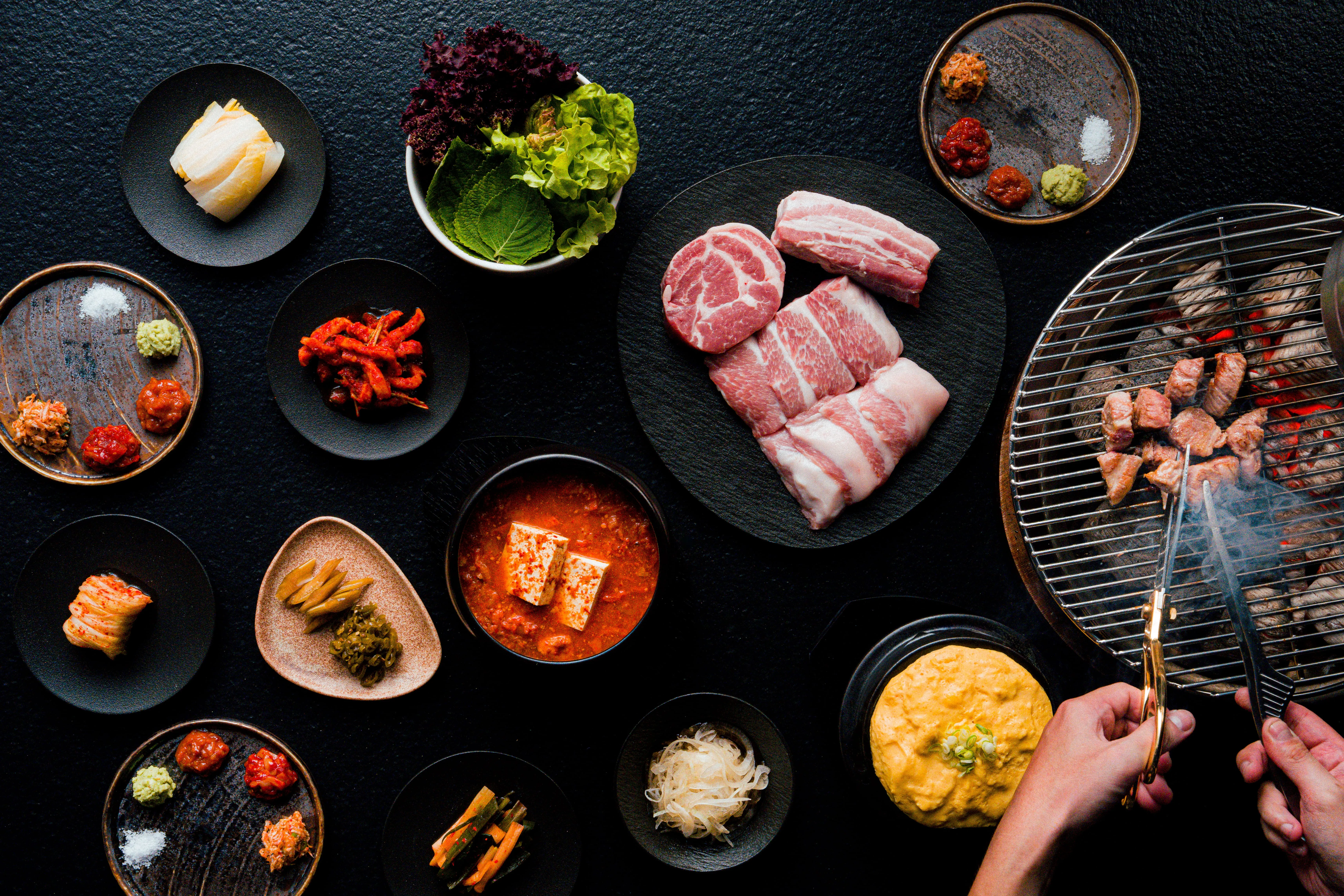 首爾排隊燒肉名店「囕盈豚」獲LA LISTE特別獎　大巨蛋店推卡友專屬訂位