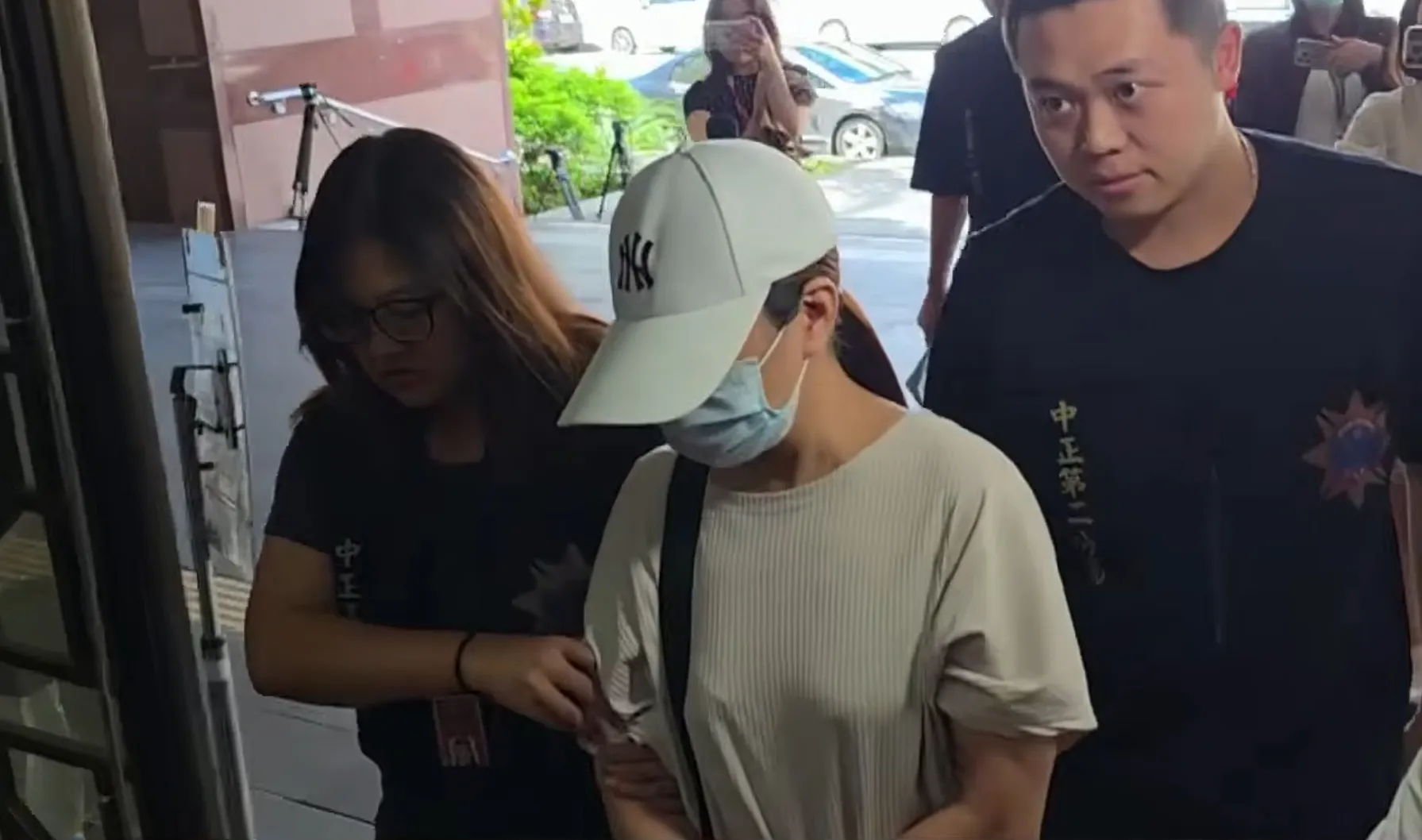 疑早有預謀！台北小三「開槍射元配」遭羈押　爆人夫「3月帶她去練槍」