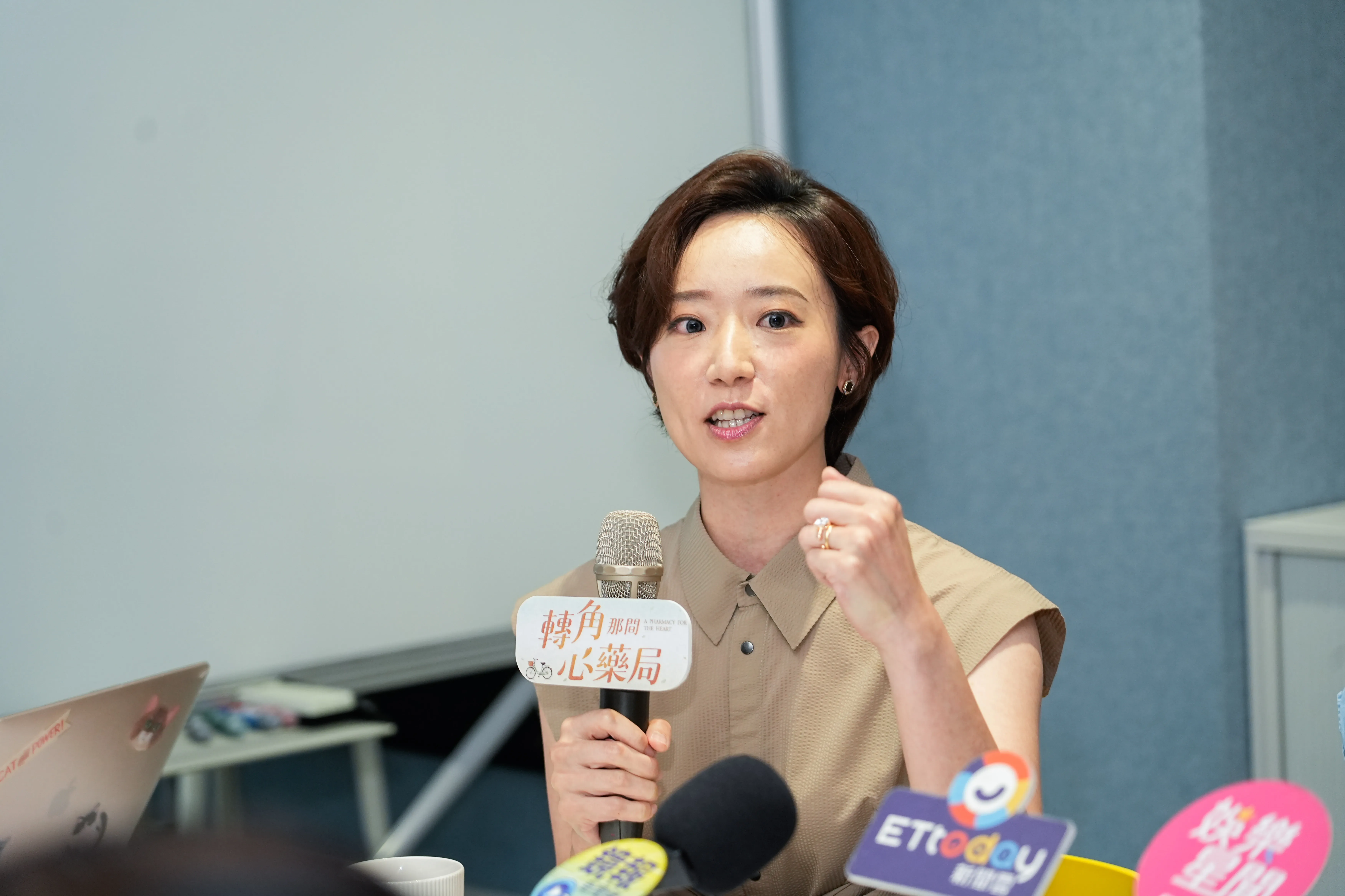 林子熙心疼尪腦瘤術後「一夕禿頭」　
目睹掉髮崩潰：像灰燼一樣飛走