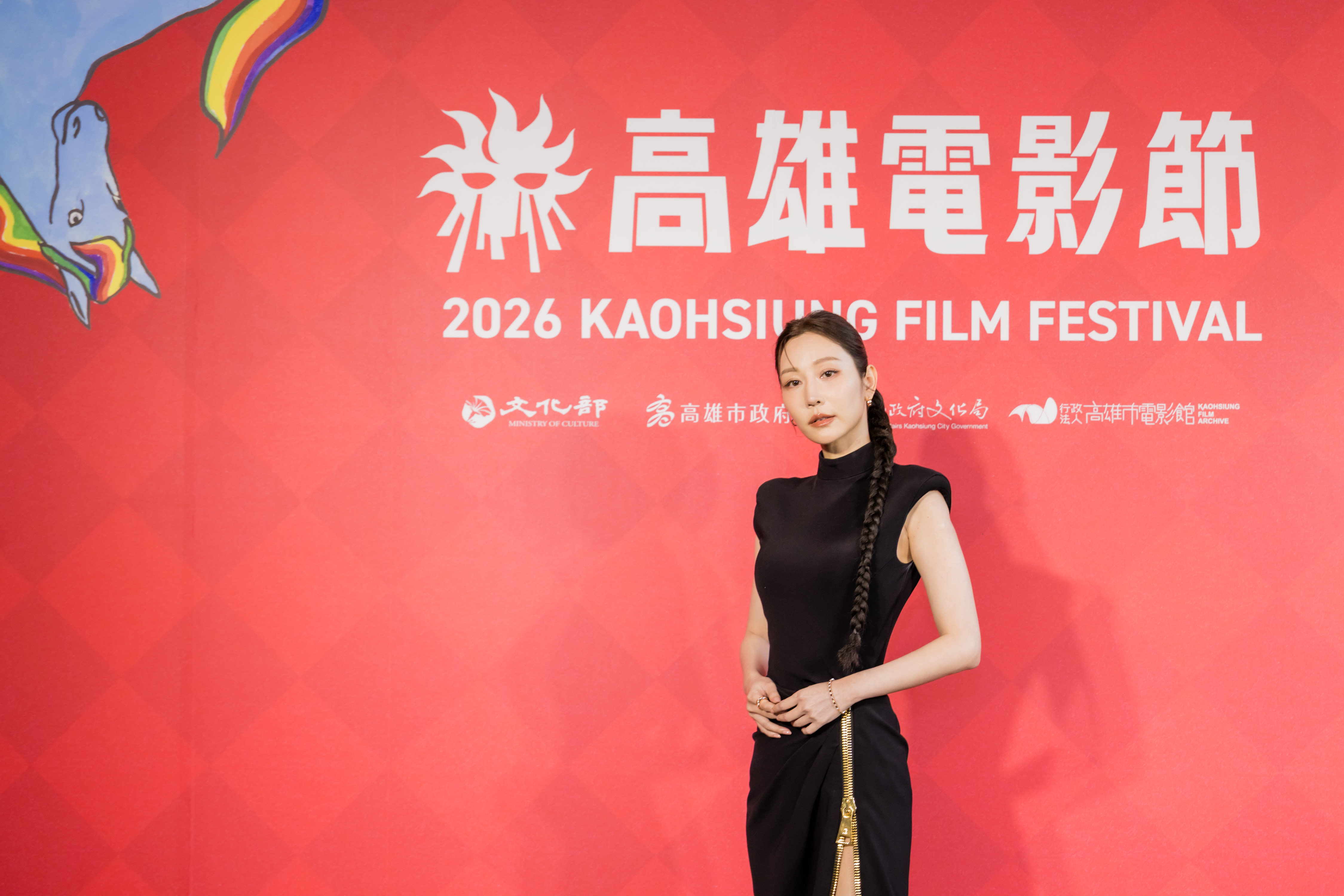 「本土女神」曾莞婷殺進雄影當大使,在南部她的人氣高到嚇人,走到哪都有小吃店老闆請她吃飯。(高雄電影節)
