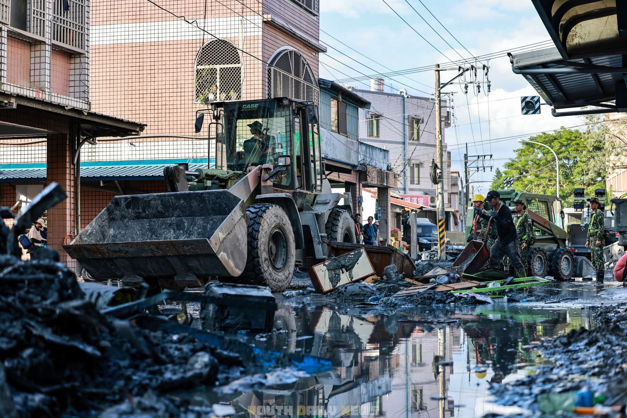國軍分秒必爭,持續投入災區復原。(陸軍司令部提供)