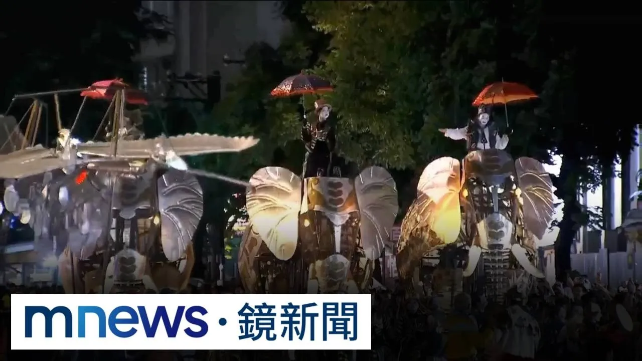 《大象來了》最終場！　萬人冒雨撐傘搶拍