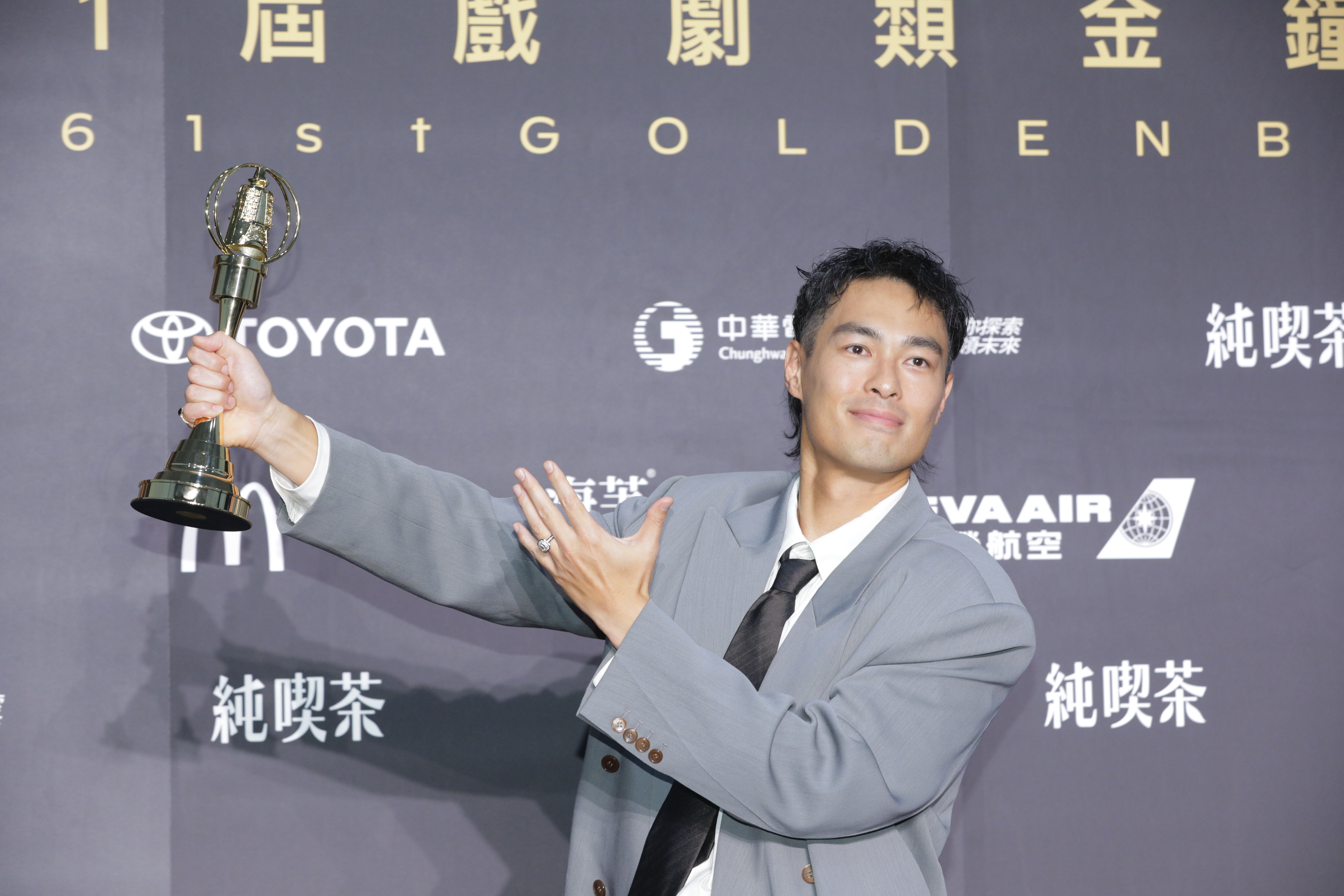 金鐘61／入圍6次終於開胡！楊祐寧奪戲劇節目男配角獎　感言謝妻小「每次都能接住我」